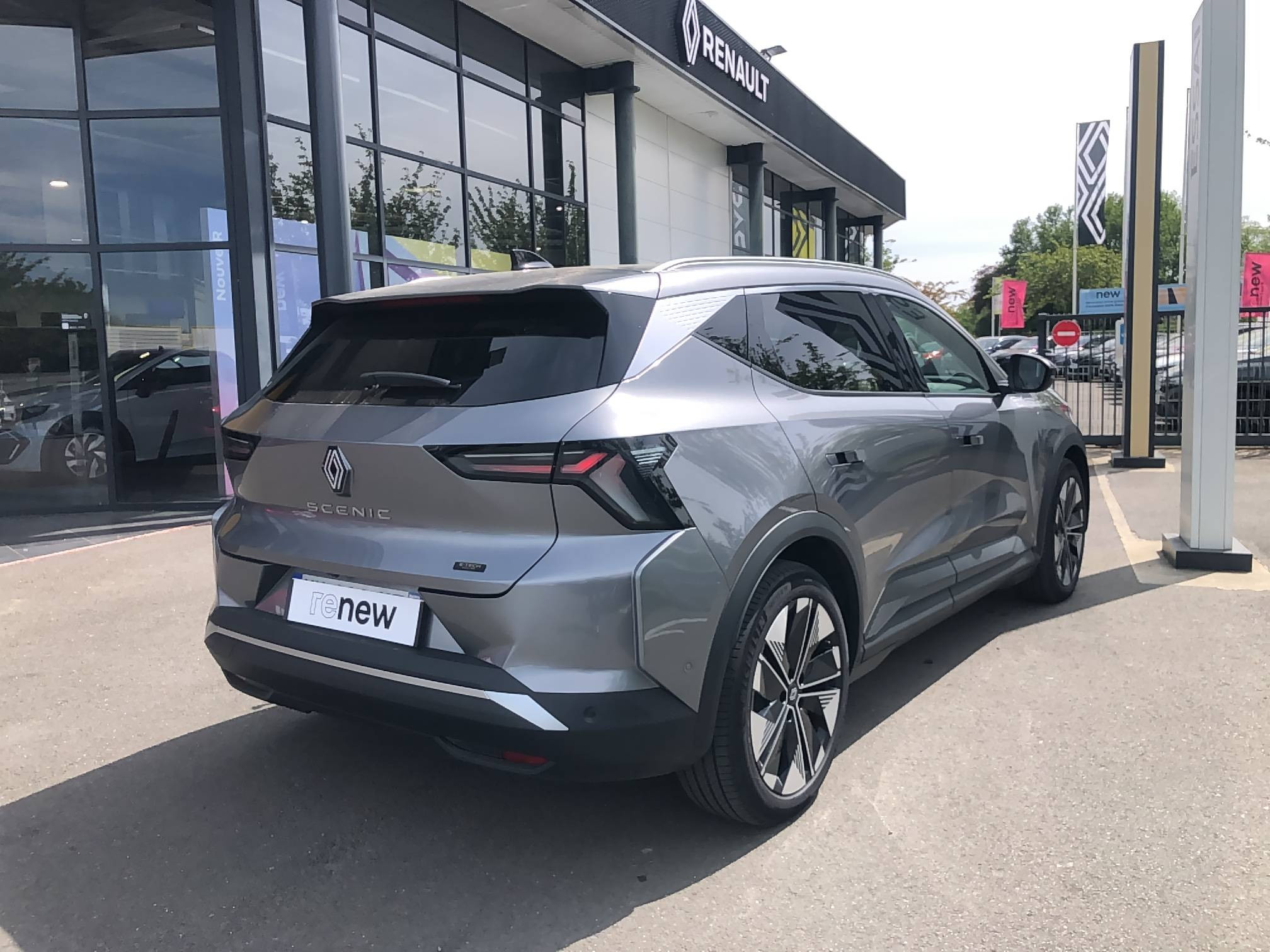 Vente en ligne Renault Scenic E-Tech  220 ch grande autonomie au prix de 44 990 €