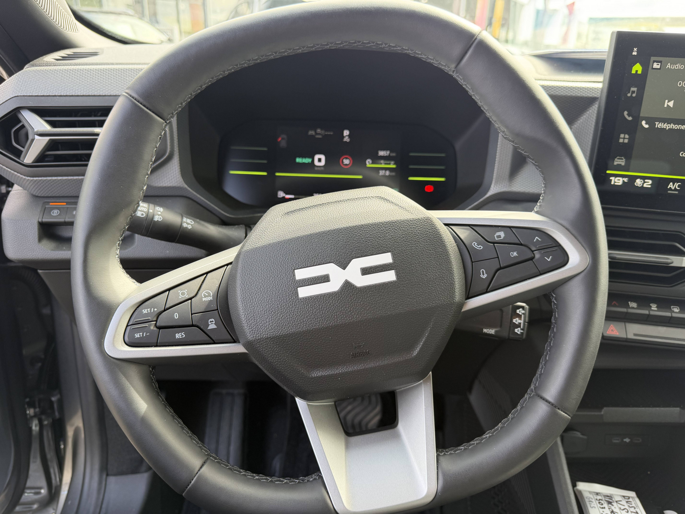 Vente en ligne Dacia Duster  Hybrid 155 au prix de 29 290 €