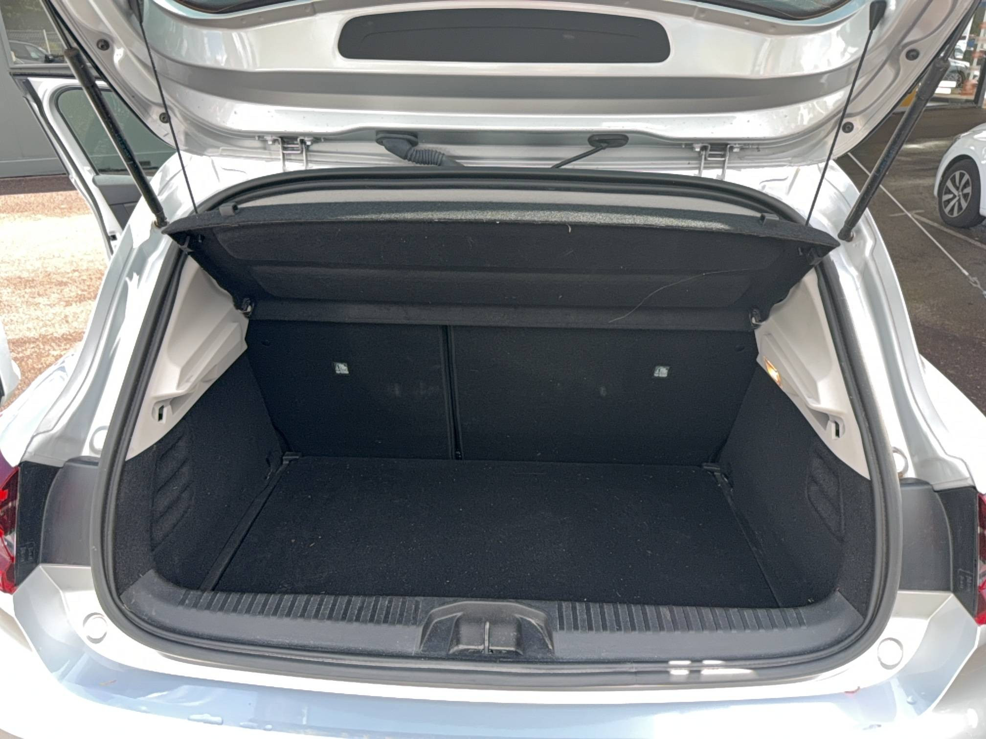 Vente en ligne Renault Clio 5 Clio TCe 90 au prix de 13 390 €