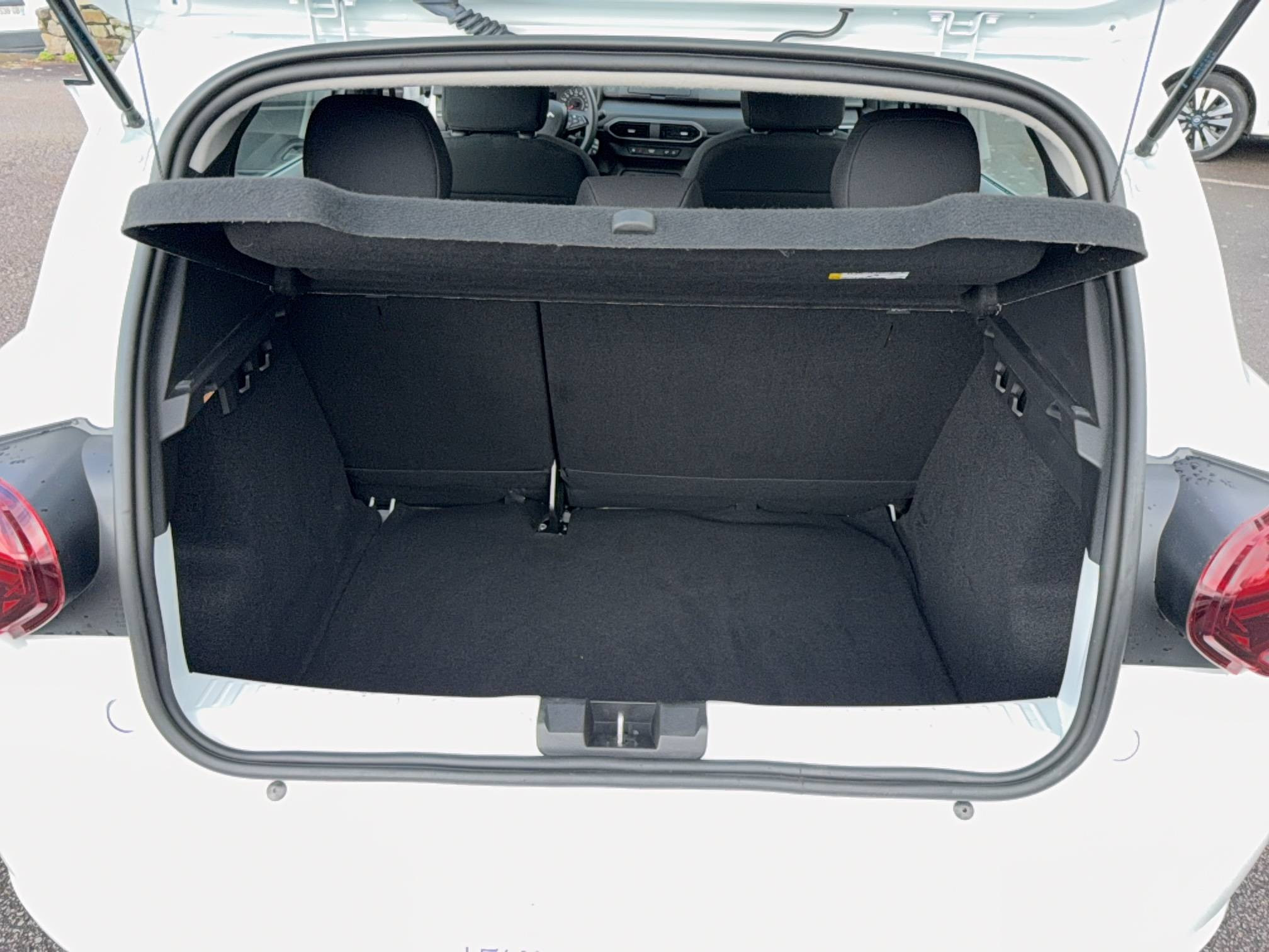 Vente en ligne Dacia Sandero  ECO-G 100 au prix de 12 990 €