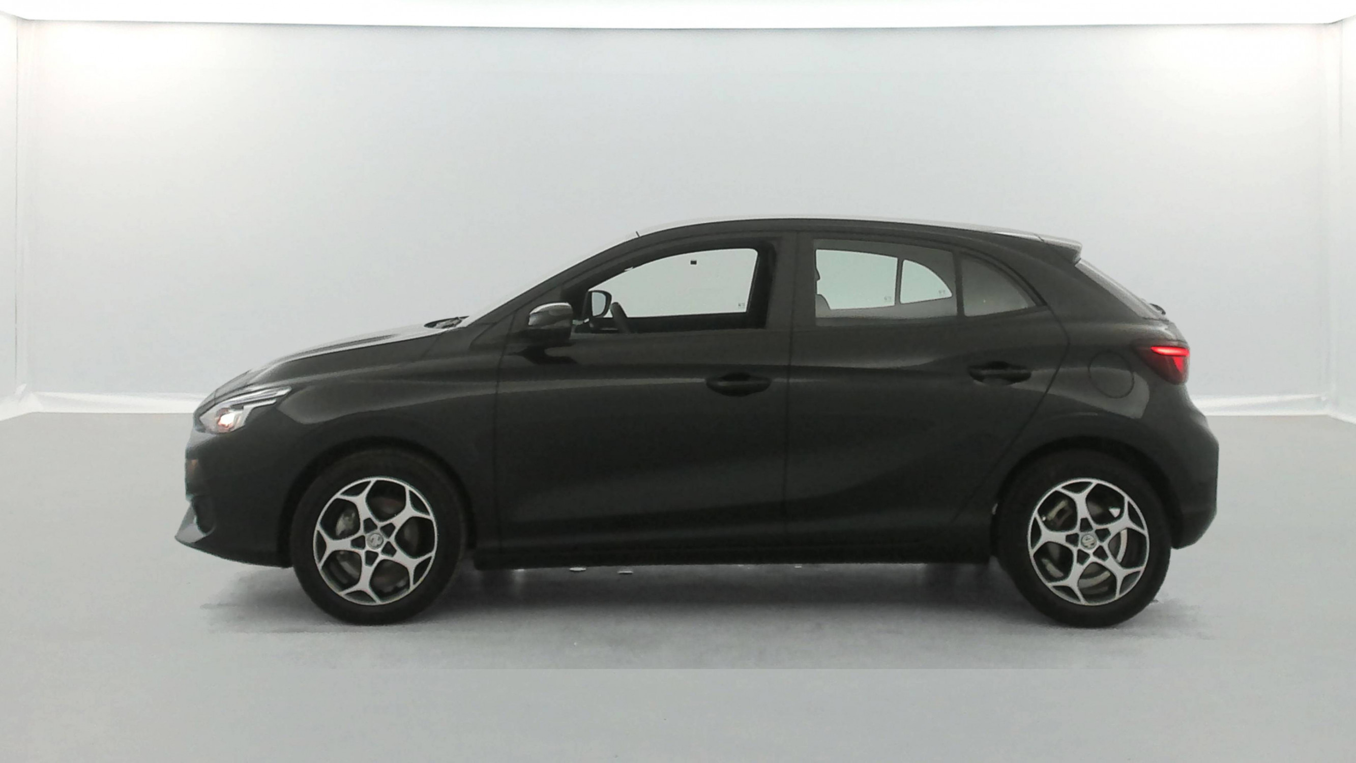 Vente en ligne Mg MG3  1.5 L Hybrid+ 195 ch au prix de 16 290 €