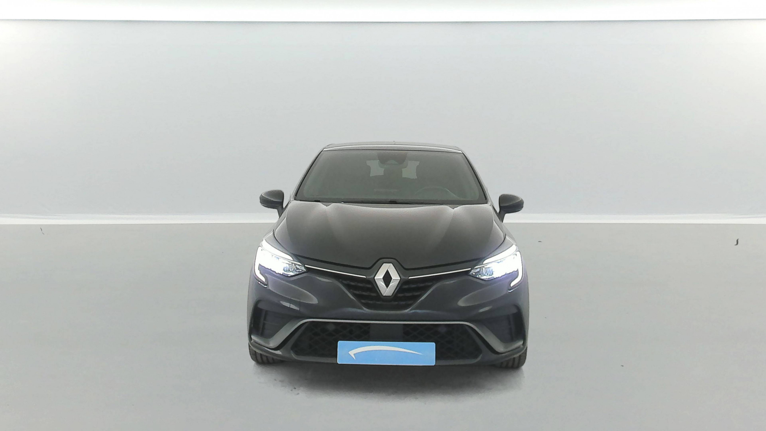 Vente en ligne Renault Clio 5 Clio E-Tech 140 - 21N au prix de 15 000 €