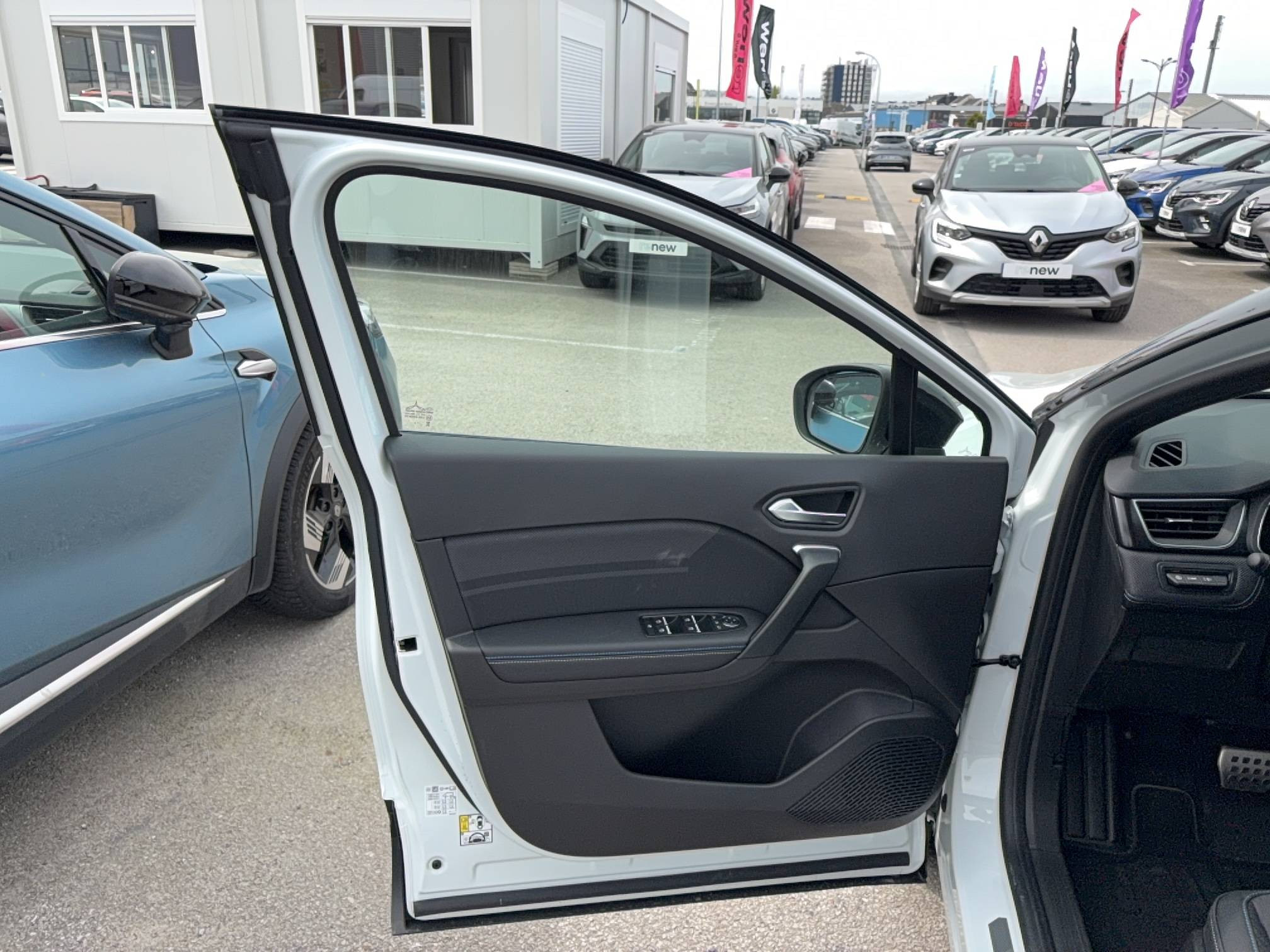 Vente en ligne Renault Captur  E-Tech full hybrid 160 ch au prix de 29 990 €