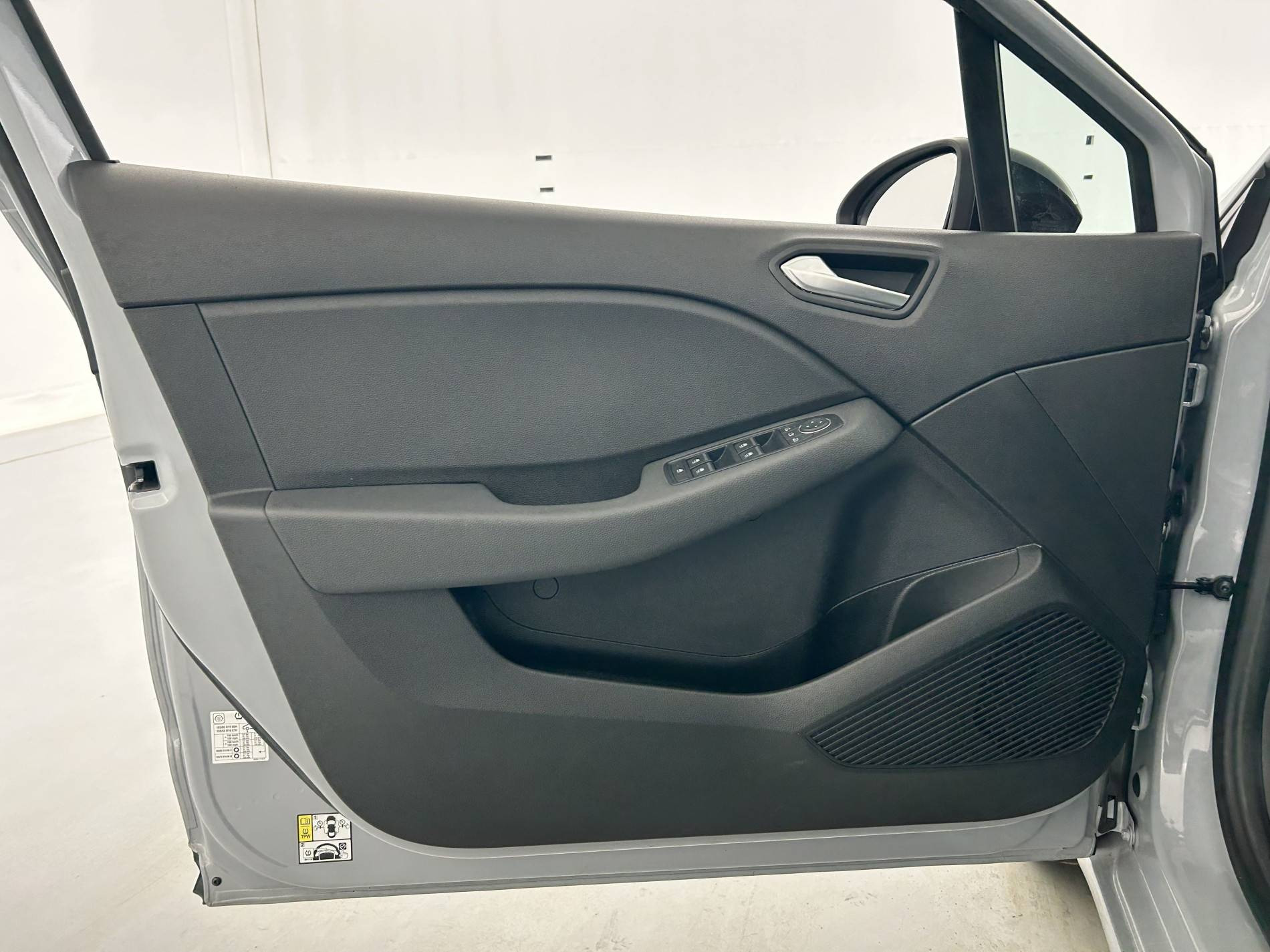 Vente en ligne Renault Clio 5 Clio TCe 90 au prix de 15 790 €