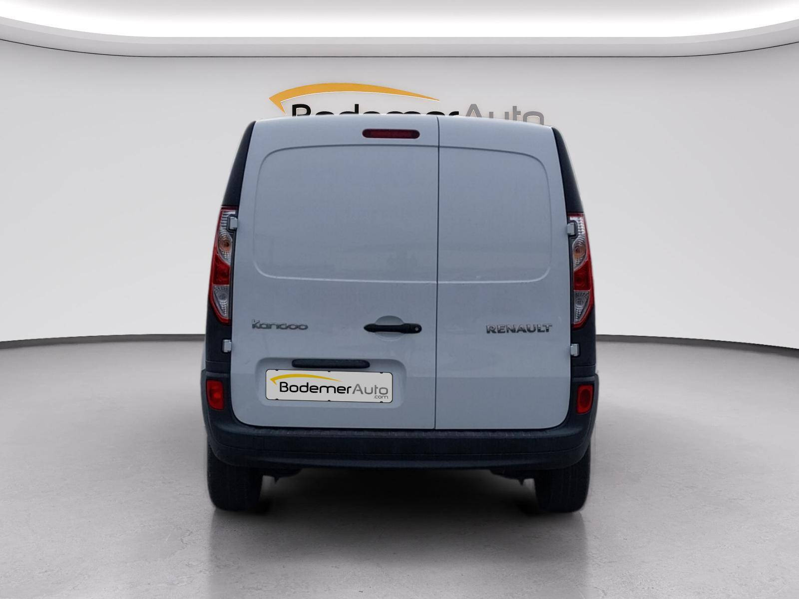 Vente en ligne Renault Kangoo Express  BLUE DCI 95 au prix de 11 990 €