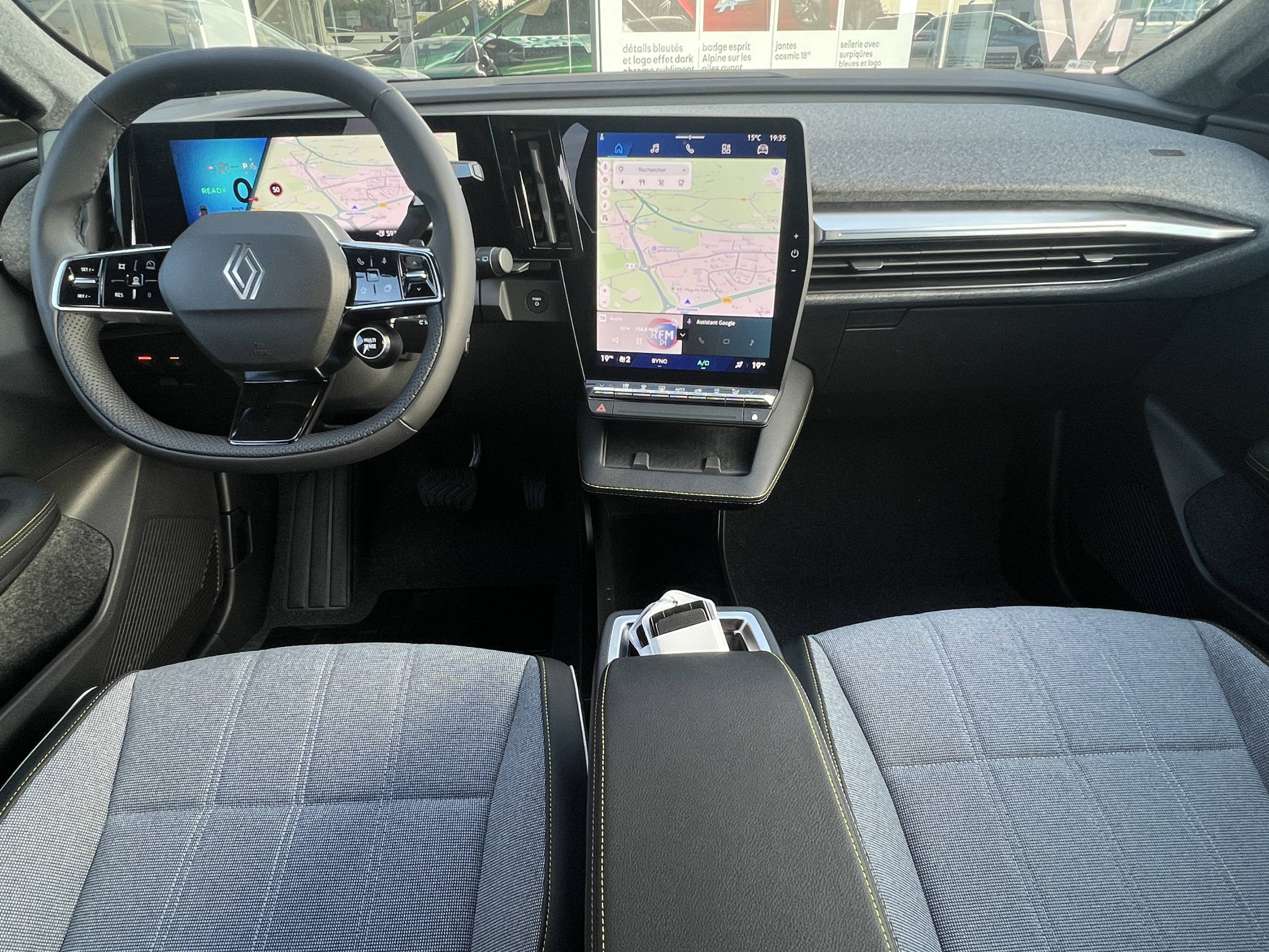 Vente en ligne Renault Scenic E-Tech Scenic E-Tech électrique 220 ch grande autonomie au prix de 44 390 €