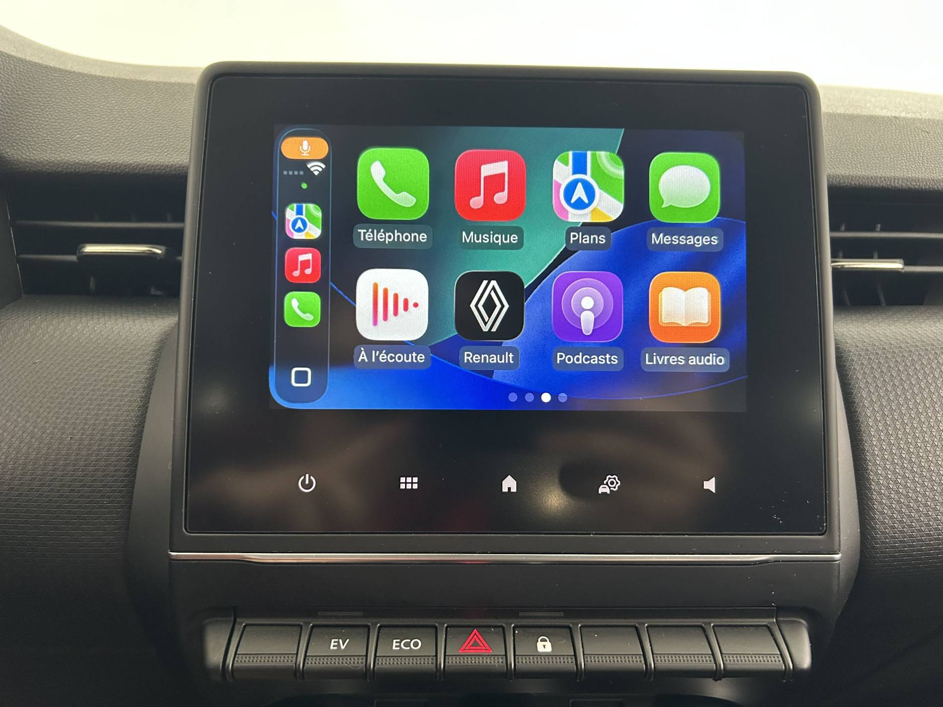 Vente en ligne Renault Clio 5 Clio E-Tech full hybrid 145 au prix de 16 490 €