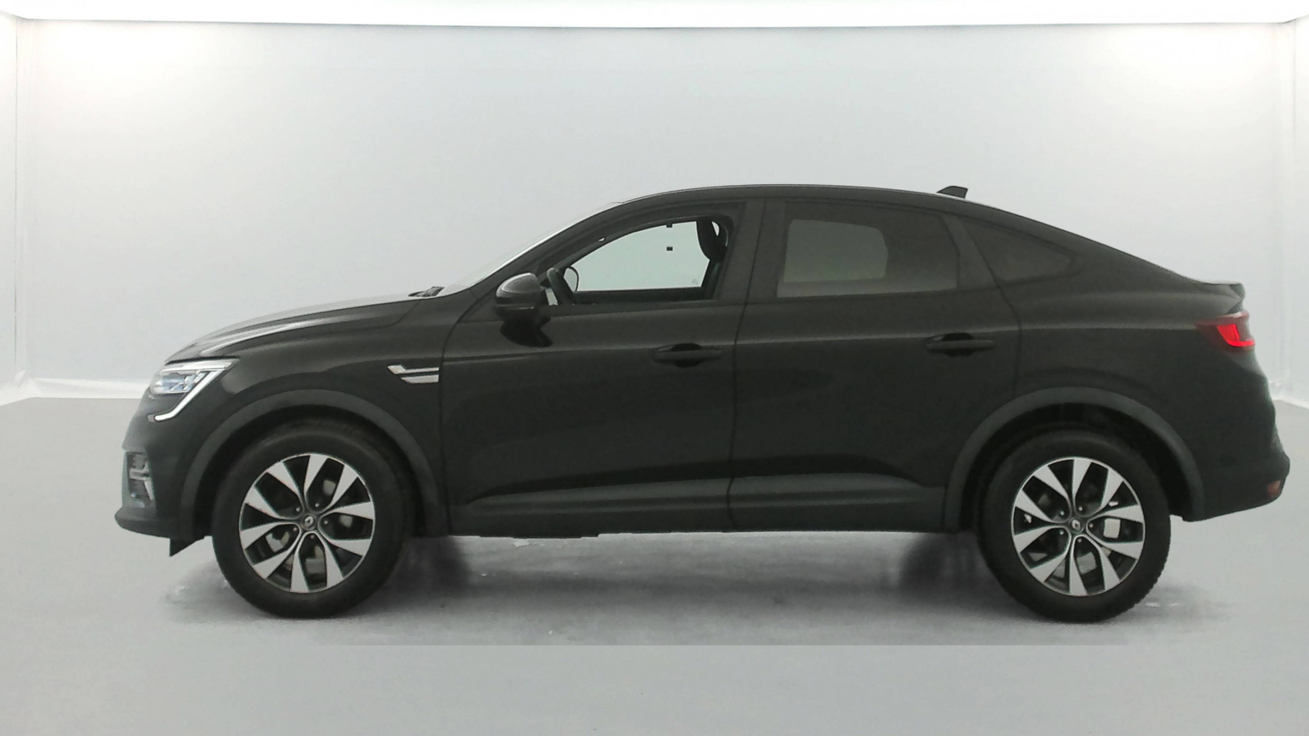 Vente en ligne Renault Arkana  mild hybrid 140 EDC FAP - 22 au prix de 19 990 €