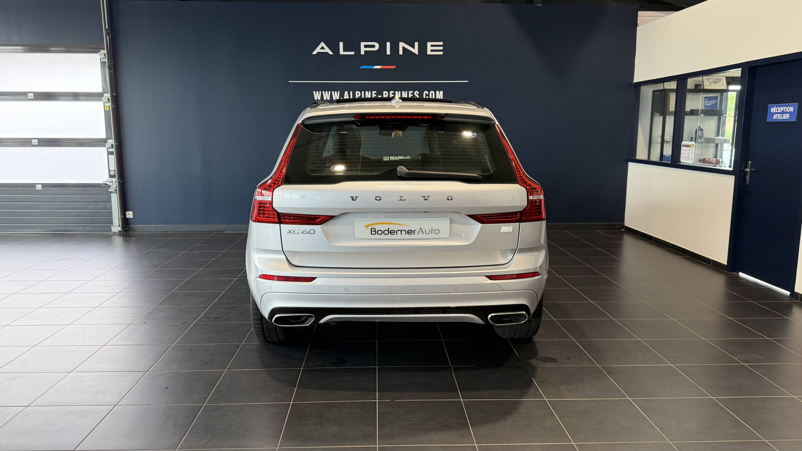 Vente en ligne Volvo XC60  T8 Recharge AWD 303 ch + 87 ch Geartronic 8 au prix de 41 990 €