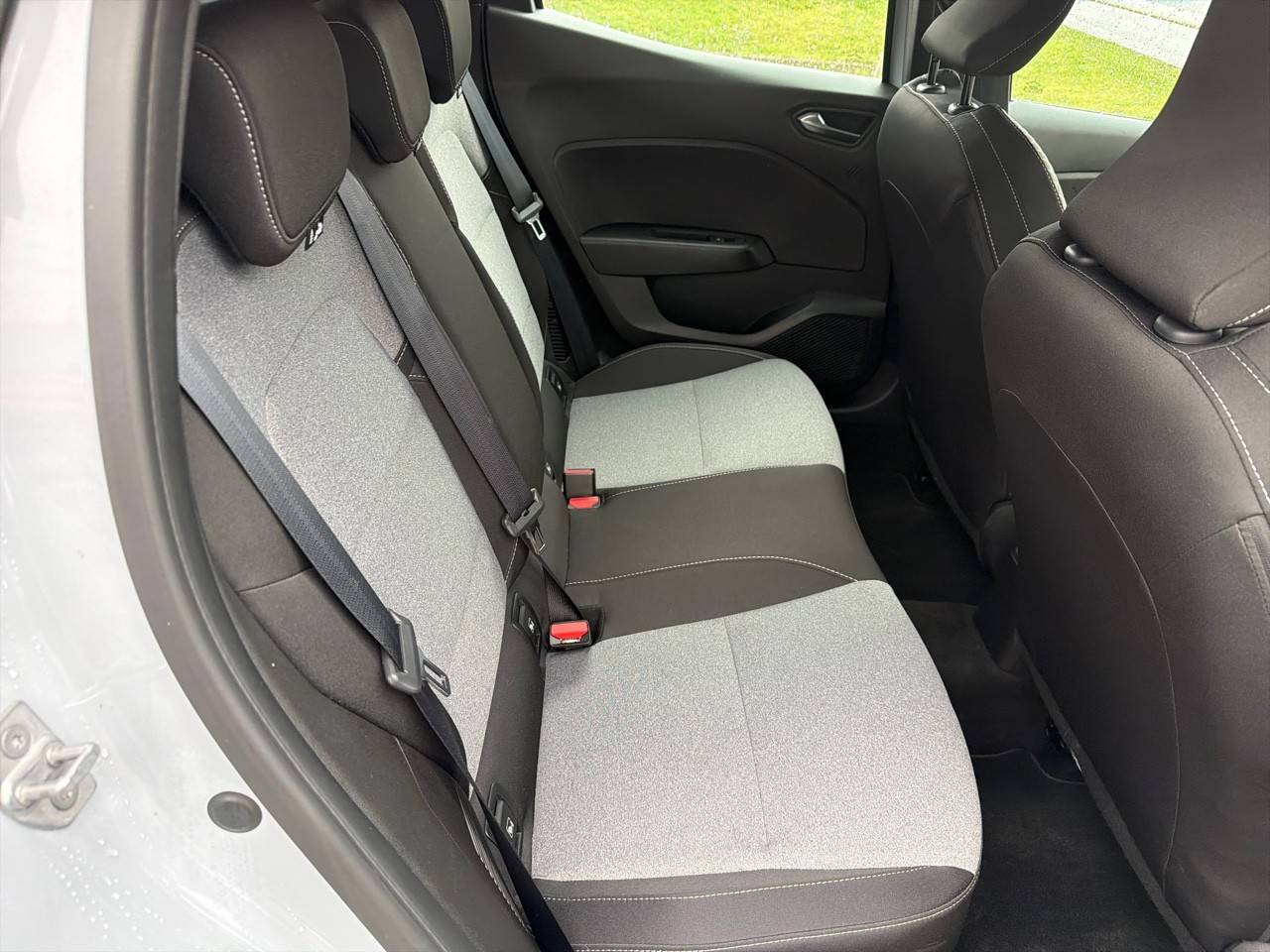 Vente en ligne Renault Clio 5 Clio E-Tech full hybrid 145 ch GSR2 au prix de 20 990 €