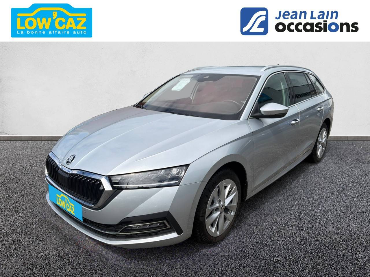 Vente en ligne SKODA OCTAVIA COMBI Octavia Combi 2.0 TDI 150 ch DSG7 Style de 2024 au prix de 27 990 €