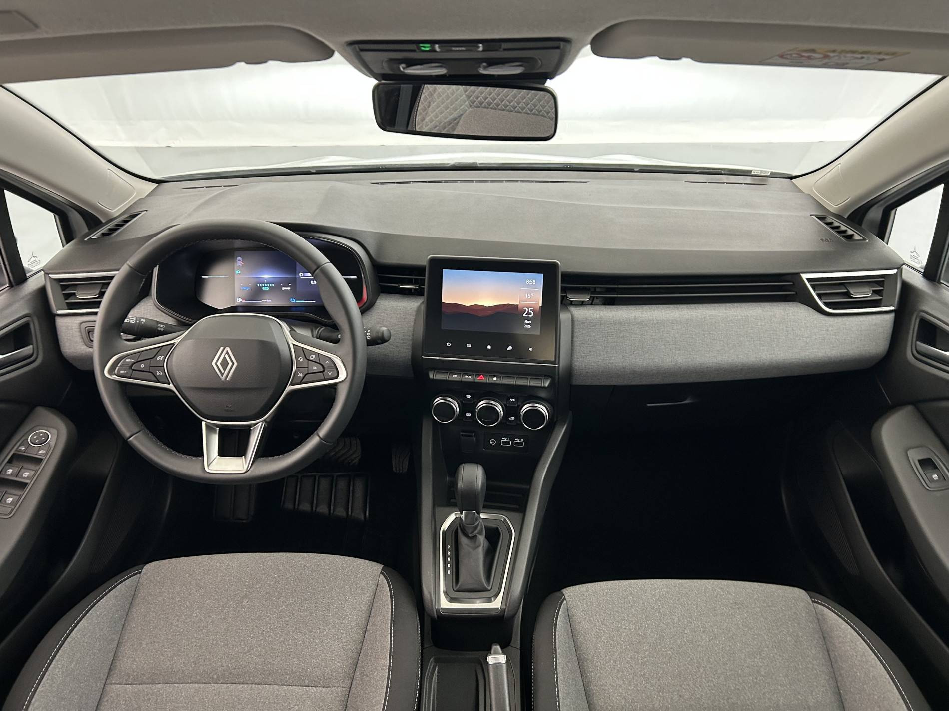 Vente en ligne Renault Clio 5 Clio E-Tech full hybrid 145 ch GSR2 au prix de 19 790 €