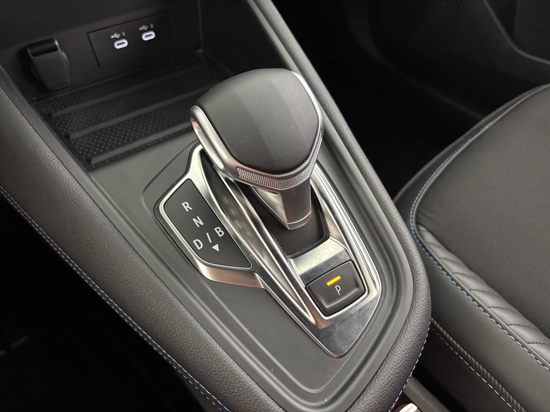 Vente en ligne Renault Symbioz  E-Tech full hybrid 145 au prix de 29 790 €