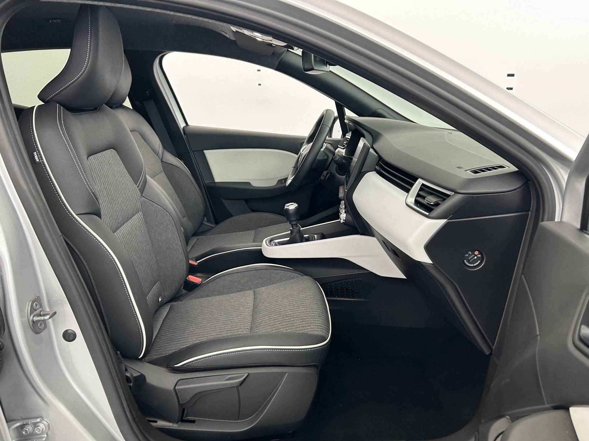 Vente en ligne Renault Clio 5 Clio TCe 90 au prix de 15 490 €