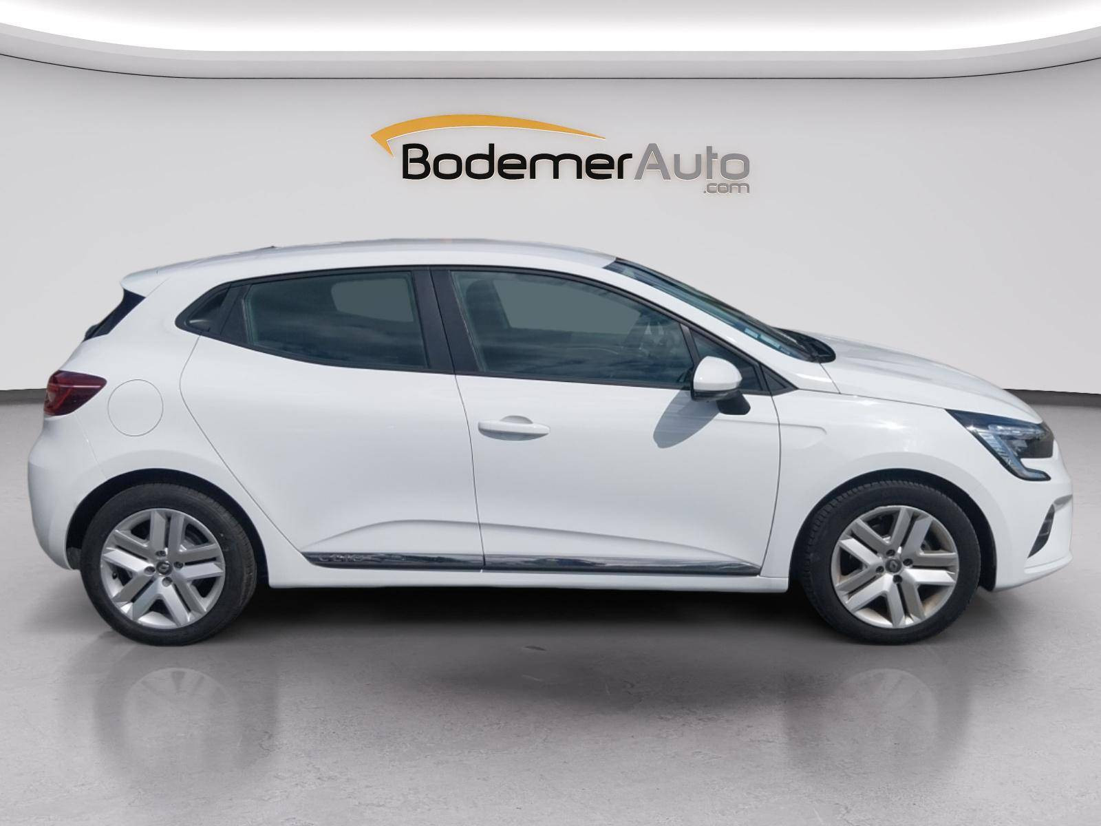 Vente en ligne Renault Clio 5 Clio E-Tech 140 - 21N au prix de 14 890 €