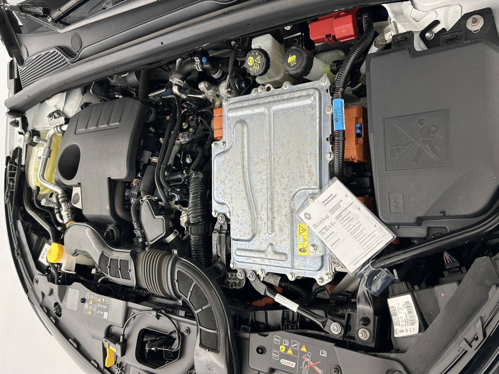 Vente en ligne Renault Clio 5 Clio E-Tech hybride 145 au prix de 17 970 €