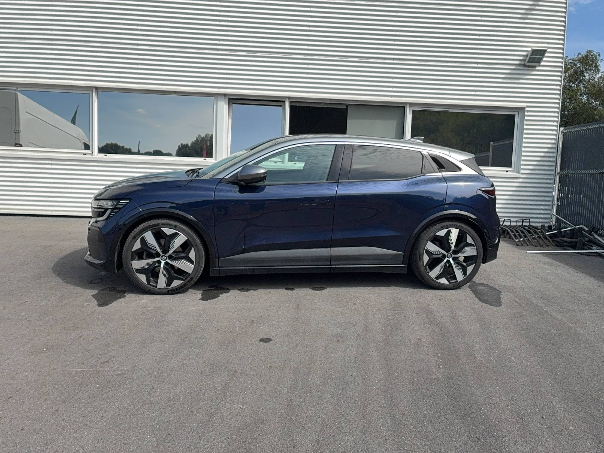 Vente en ligne Renault Megane E-Tech  EV60 220 ch optimum charge au prix de 19 990 €