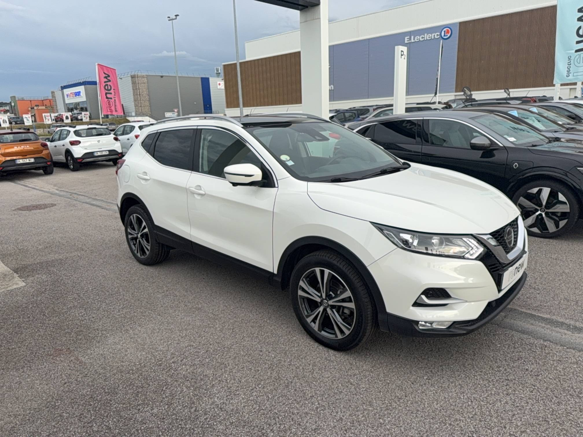 Vente en ligne Nissan Qashqai Qashqai 1.5 dCi 115 au prix de 16 990 €