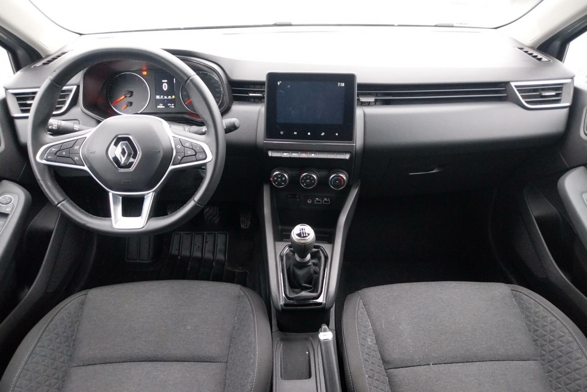 Vente en ligne Renault Clio 5 Clio TCe 90 au prix de 13 990 €