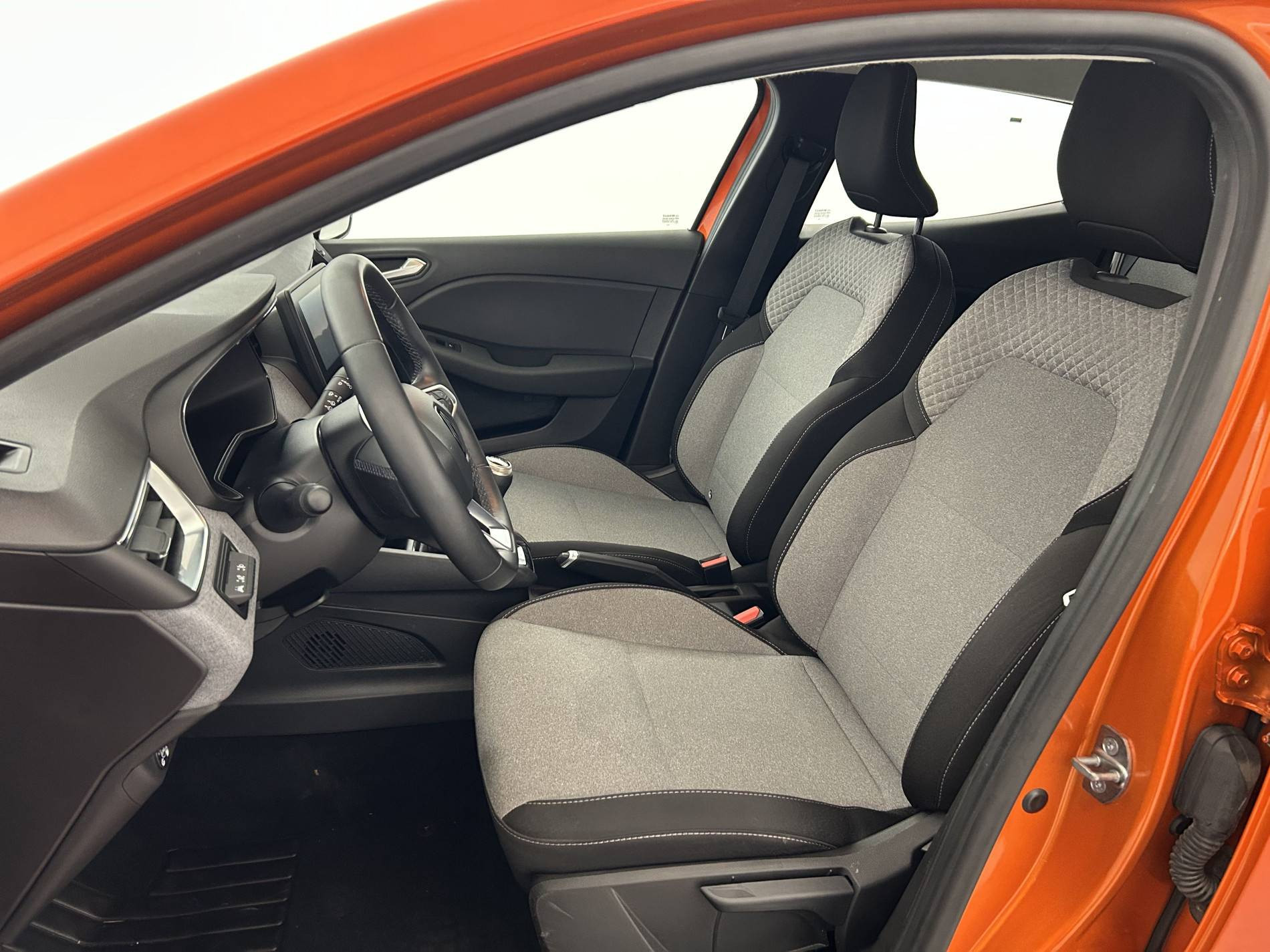 Vente en ligne Renault Clio 5 Clio TCe 100 GPL au prix de 14 390 €