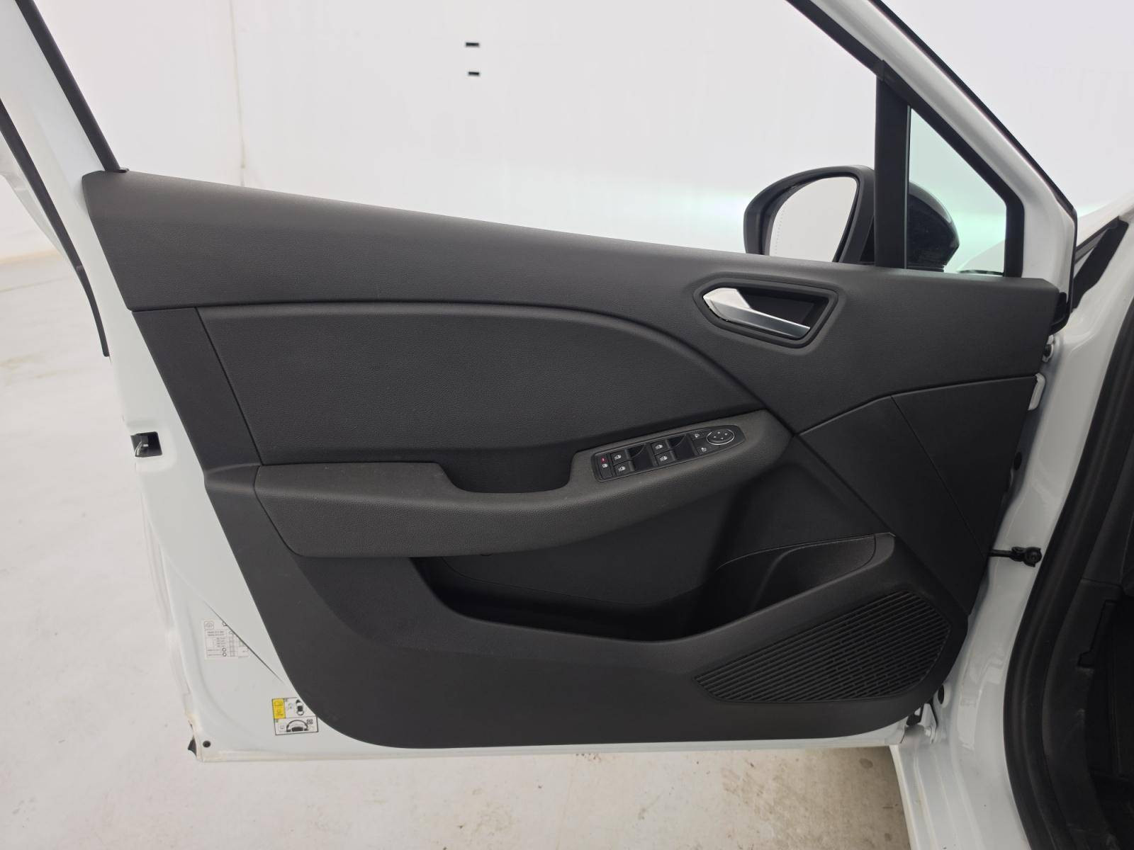 Vente en ligne Renault Clio 5 Clio TCe 90 au prix de 14 490 €