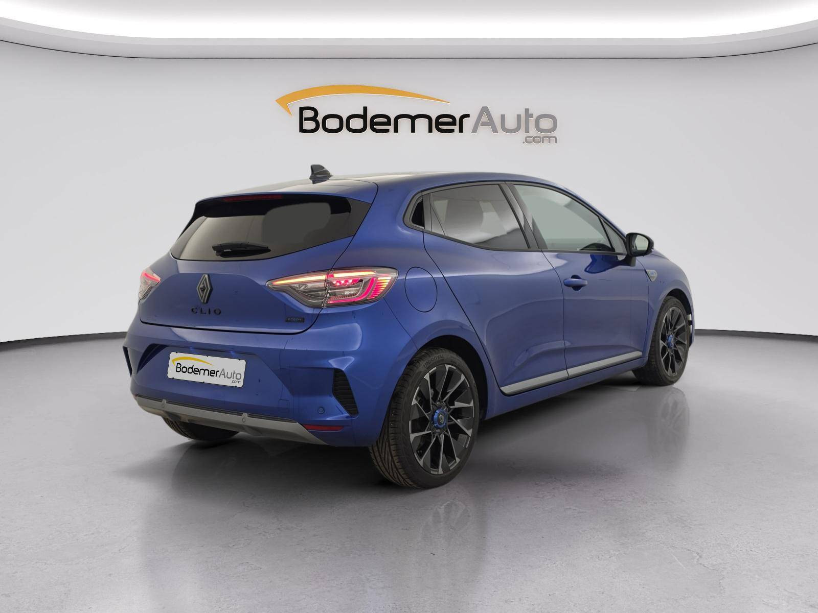 Vente en ligne Renault Clio 5 Clio E-Tech full hybrid 145 au prix de 20 890 €