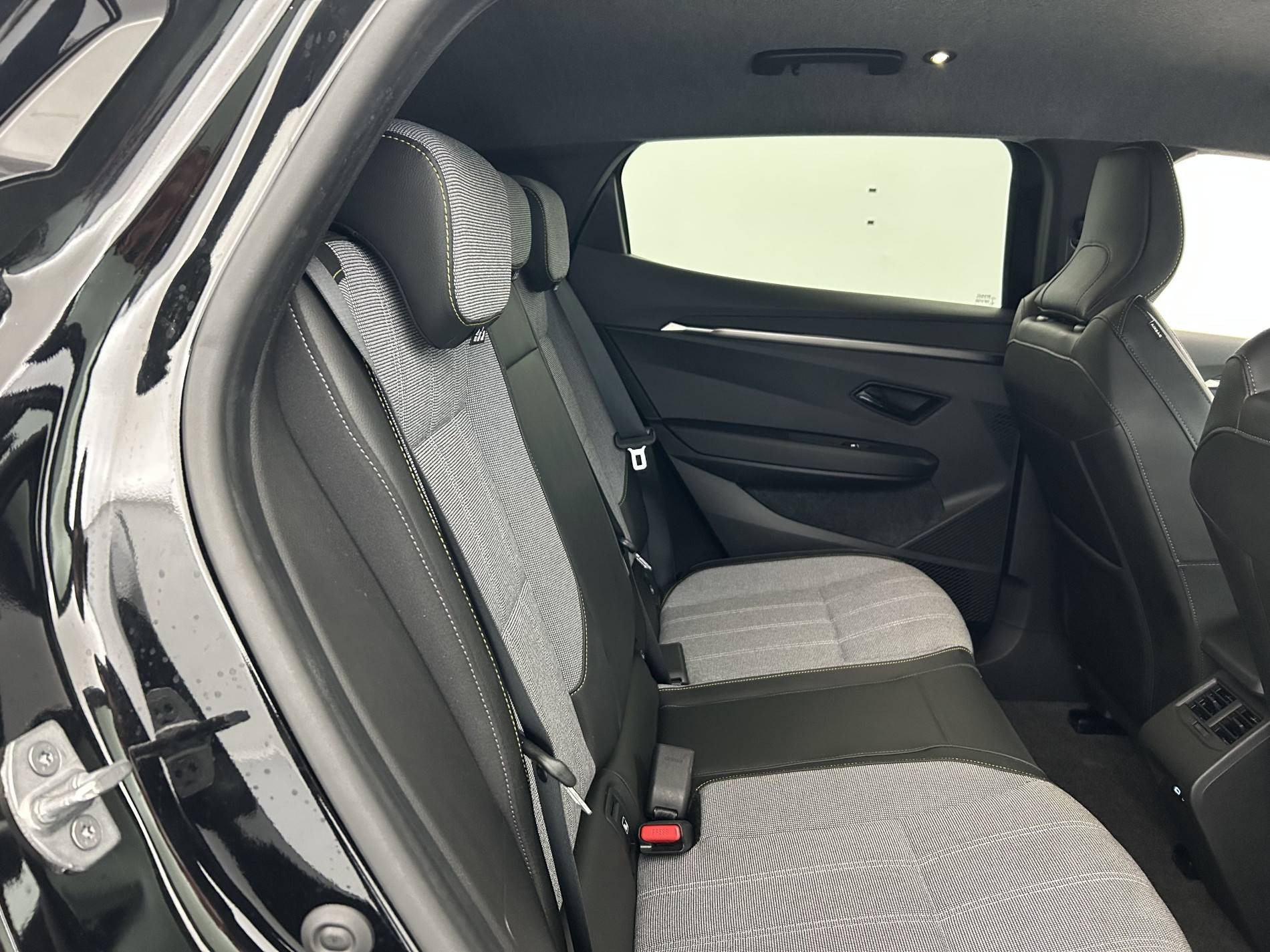 Vente en ligne Renault Megane E-Tech  220 ch autonomie confort GSR2 au prix de 30 490 €