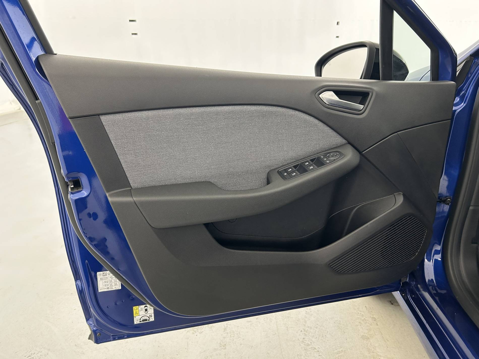 Vente en ligne Renault Clio 5 Clio E-Tech full hybrid 145 ch GSR2 au prix de 20 990 €