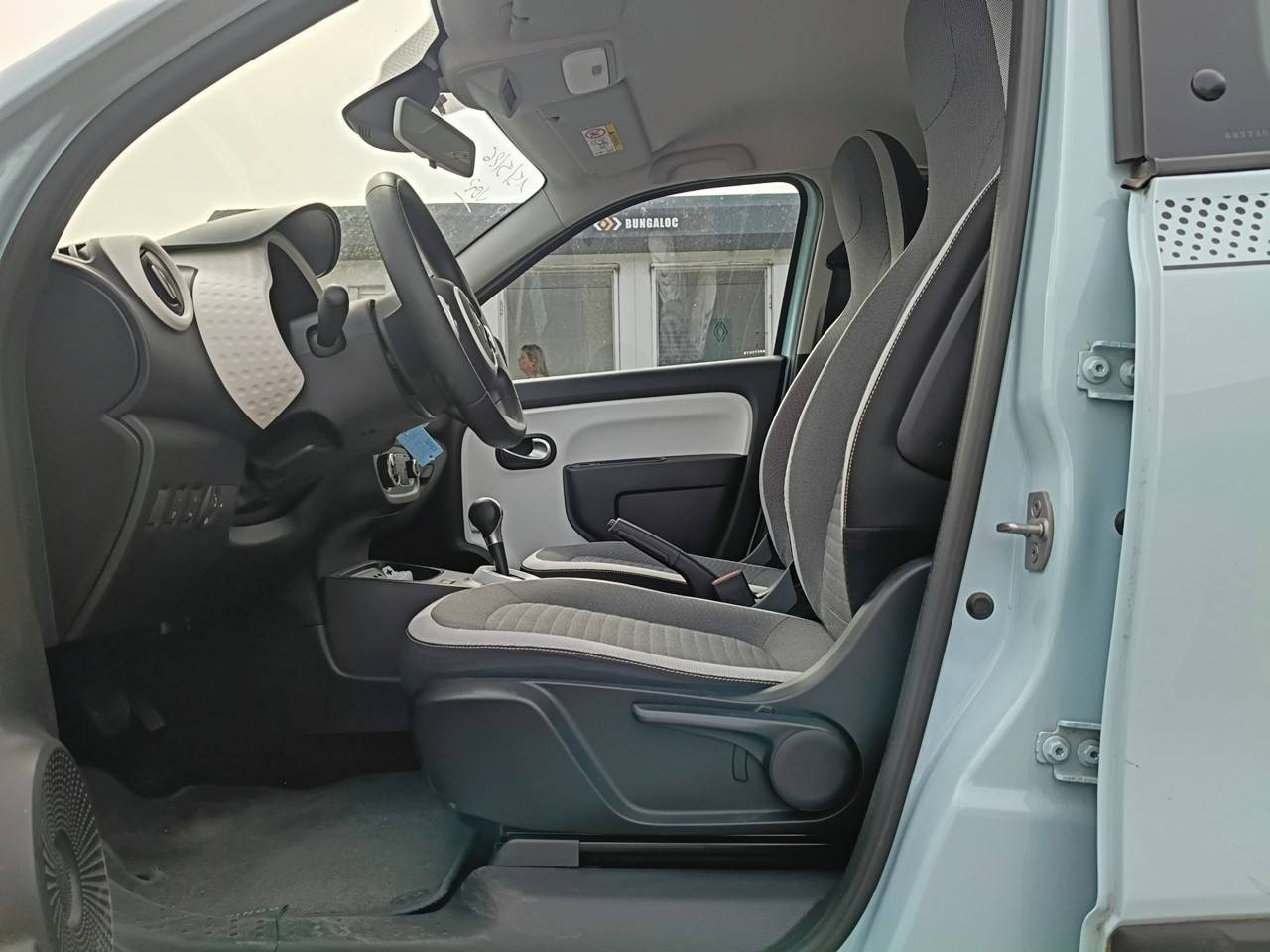 Vente en ligne Renault Twingo Electrique Twingo III E-Tech au prix de 14 990 €