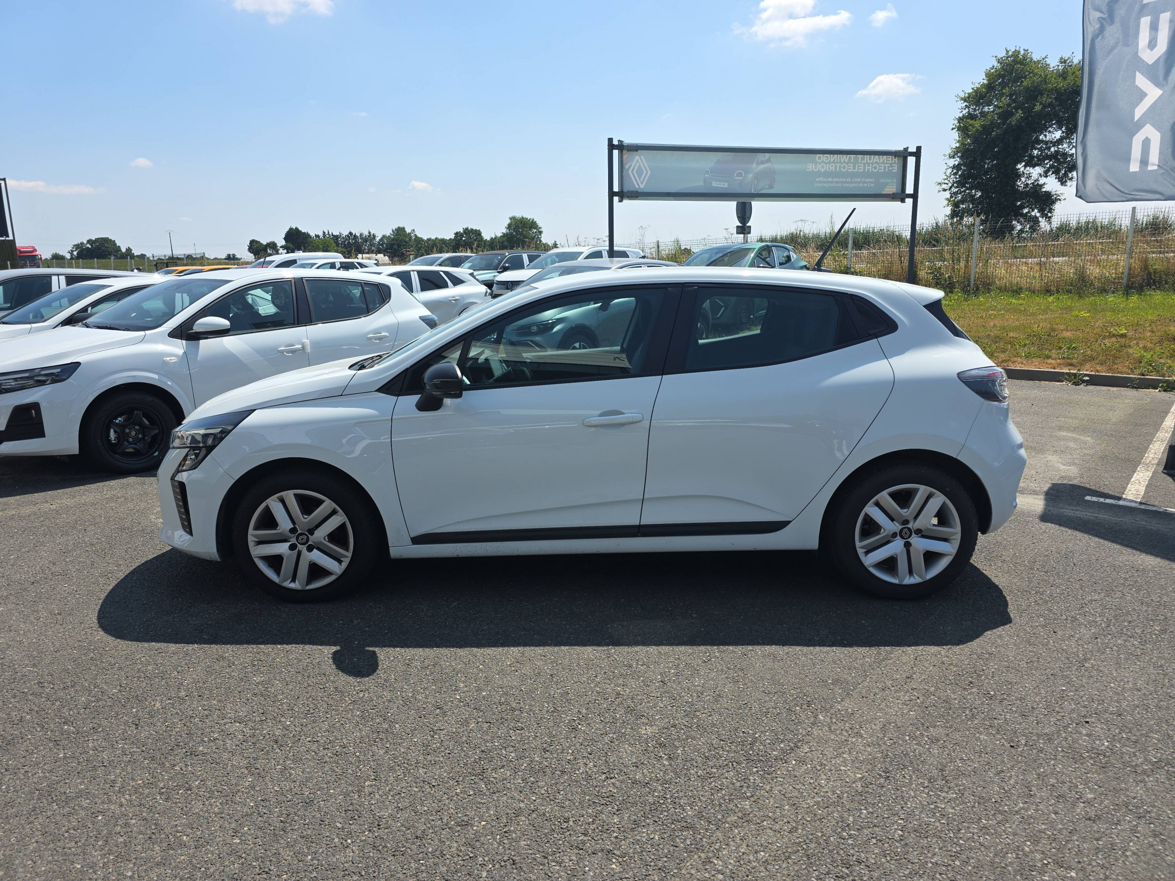 Vente en ligne Renault Clio 5 Clio TCe 90 ch GSR2 au prix de 15 990 €