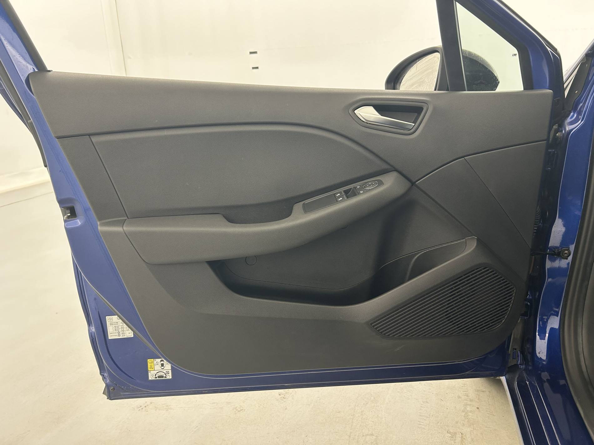 Vente en ligne Renault Clio 5 Clio TCe 90 au prix de 13 690 €