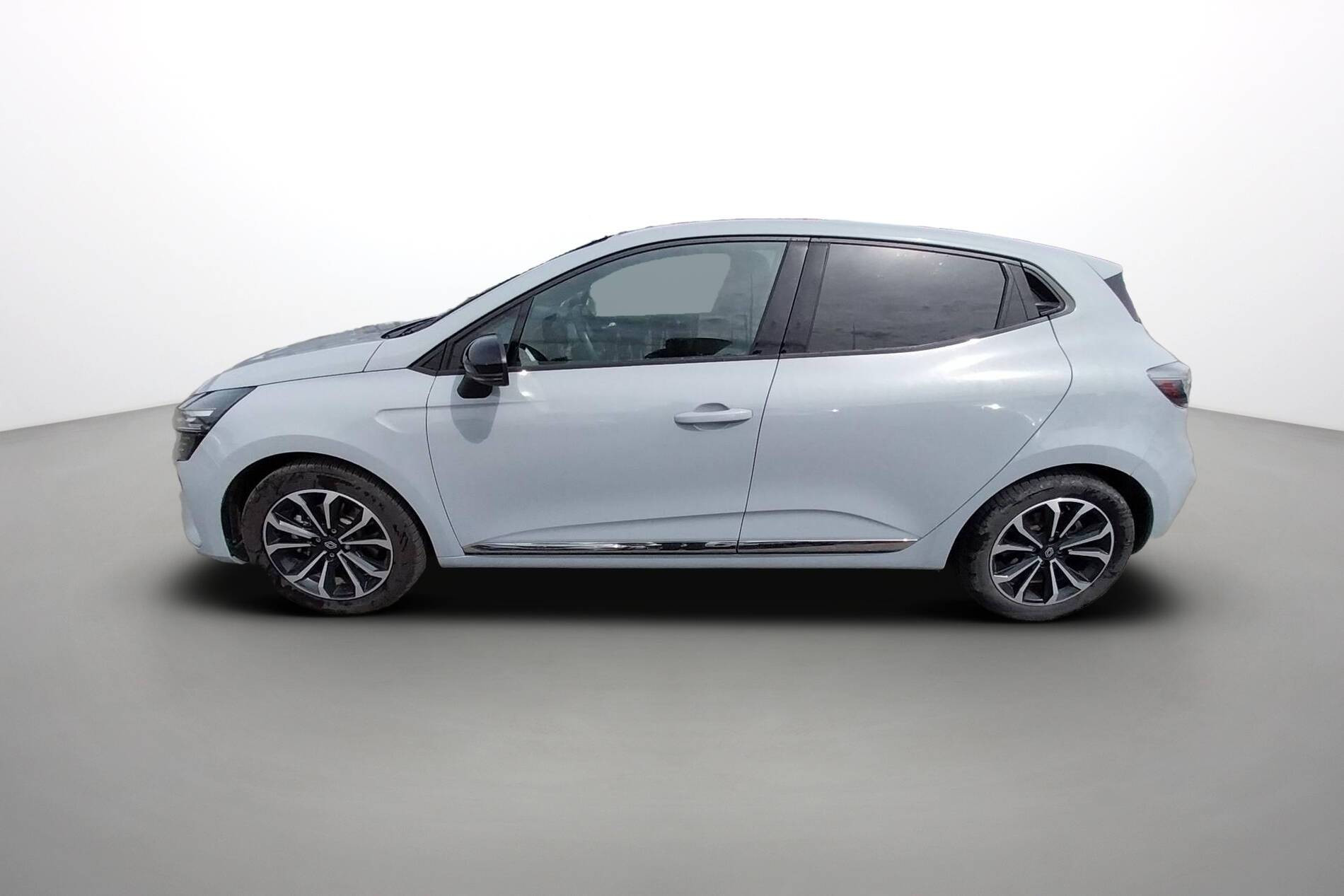 Vente en ligne Renault Clio 5 Clio E-Tech full hybrid 145 au prix de 18 700 €
