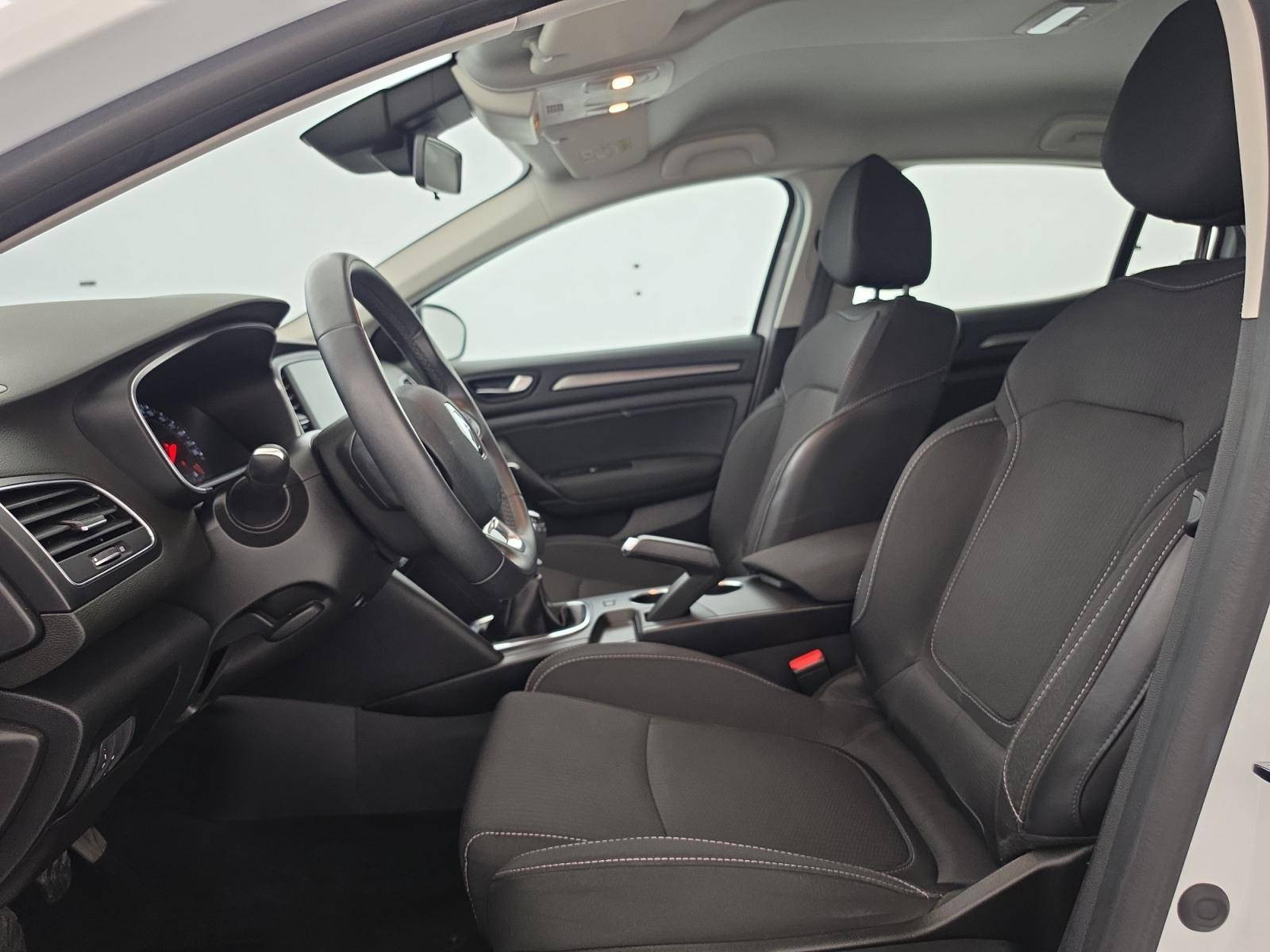 Vente en ligne Renault Megane 4 Mégane IV Berline Blue dCi 115 - 21N au prix de 14 790 €