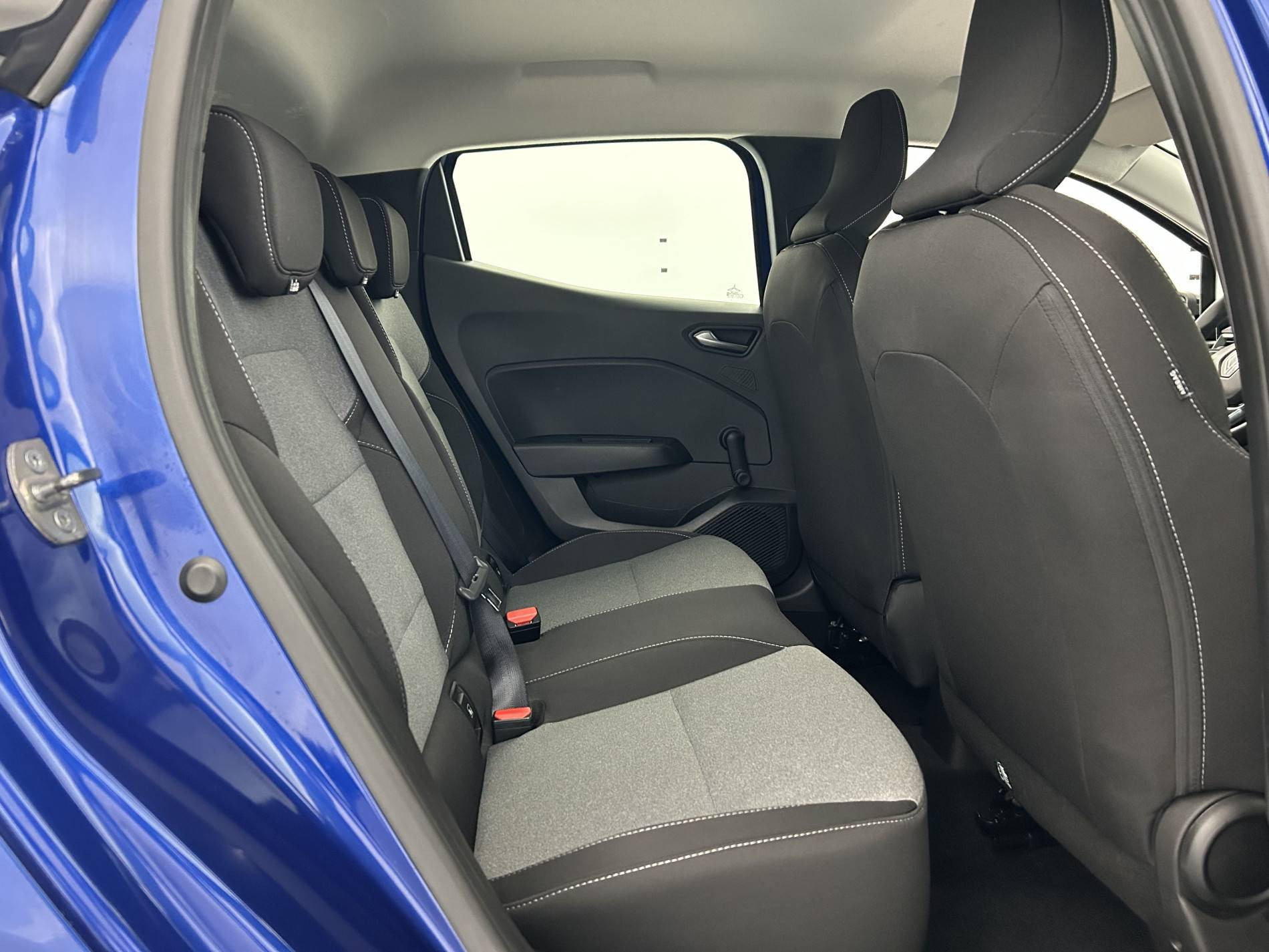 Vente en ligne Renault Clio 5 Clio Blue dCi 100 au prix de 16 990 €