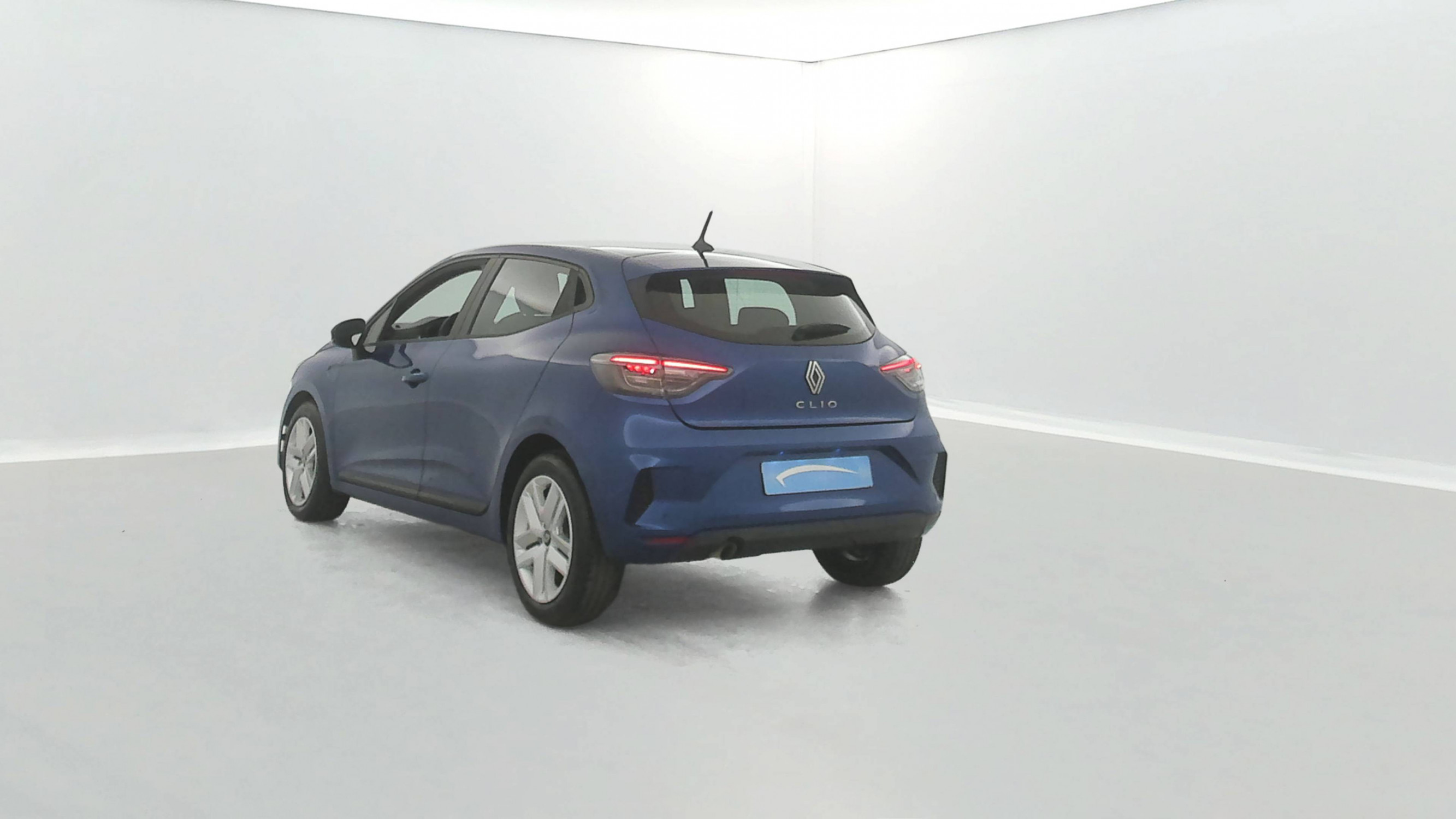 Vente en ligne Renault Clio 5 Clio TCe 90 au prix de 15 990 €