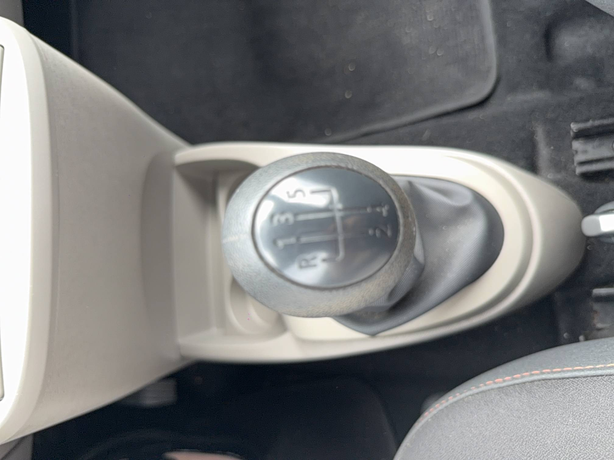 Vente en ligne Renault Twingo 2  1.2 16v 75 au prix de 6 490 €