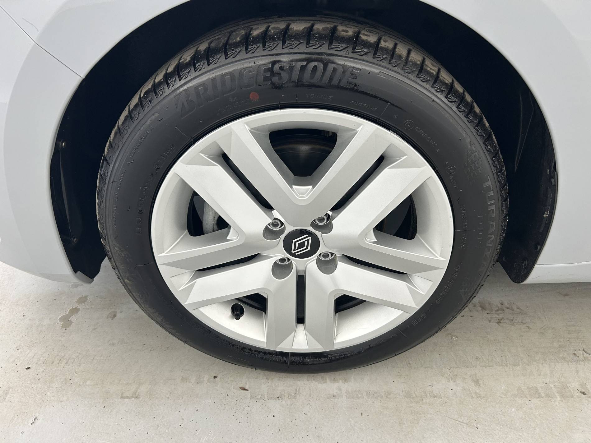 Vente en ligne Renault Clio 5 Clio Blue dCi 100 ch GSR2 au prix de 18 990 €