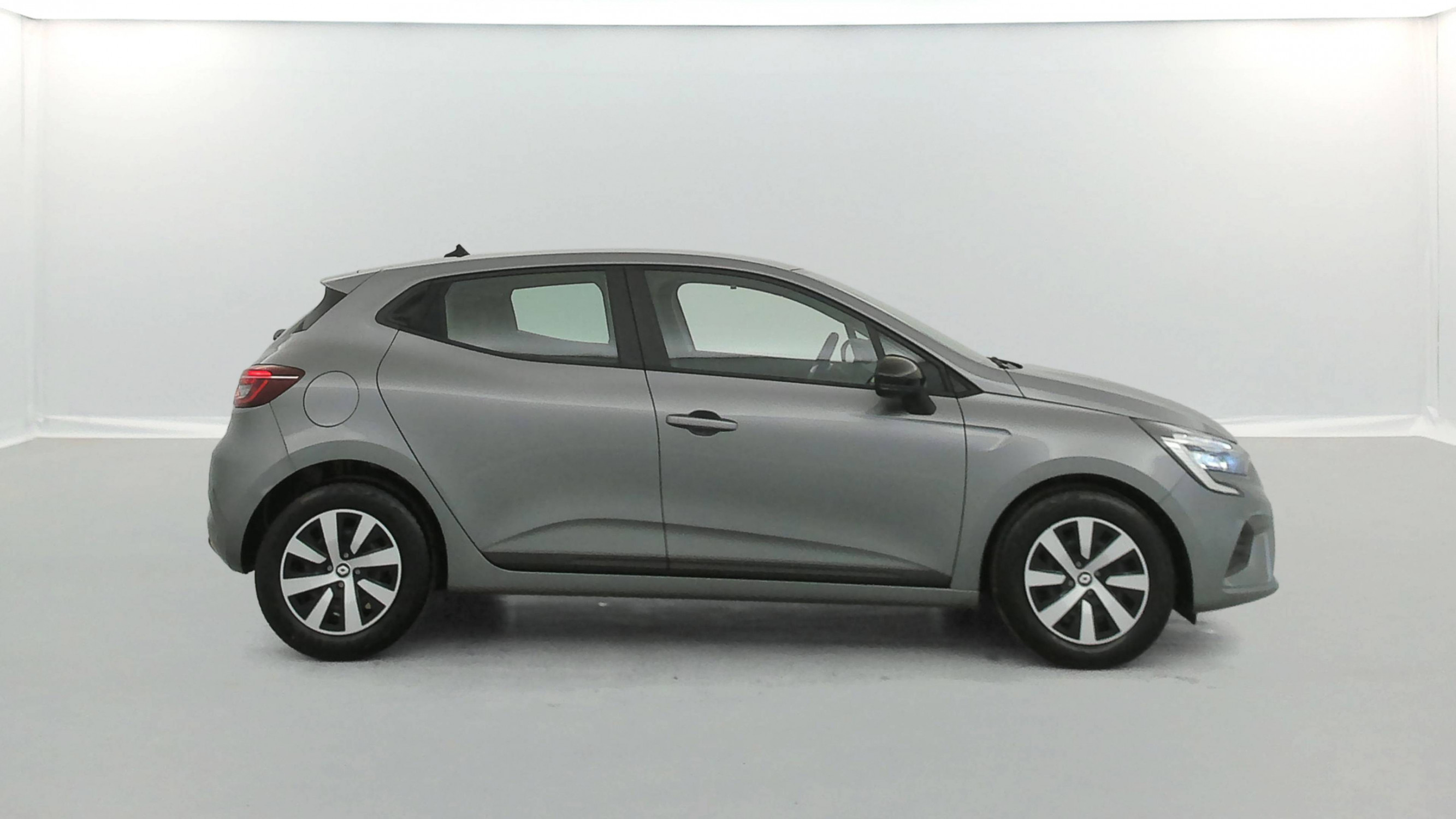 Vente en ligne Renault Clio 5 Clio TCe 90 au prix de 14 490 €