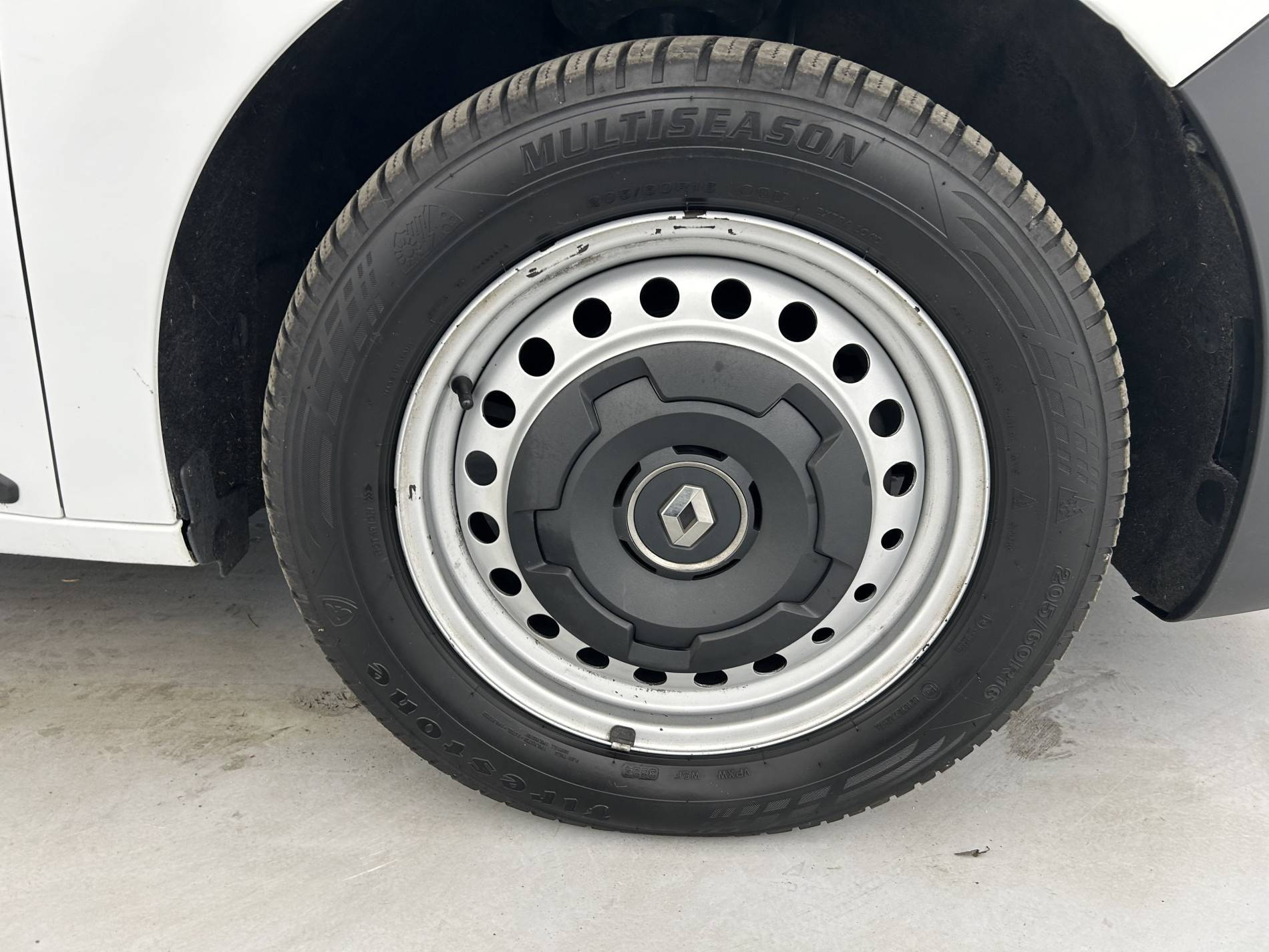 Vente en ligne Renault Kangoo Van  BLUE DCI 95 au prix de 12 990 €