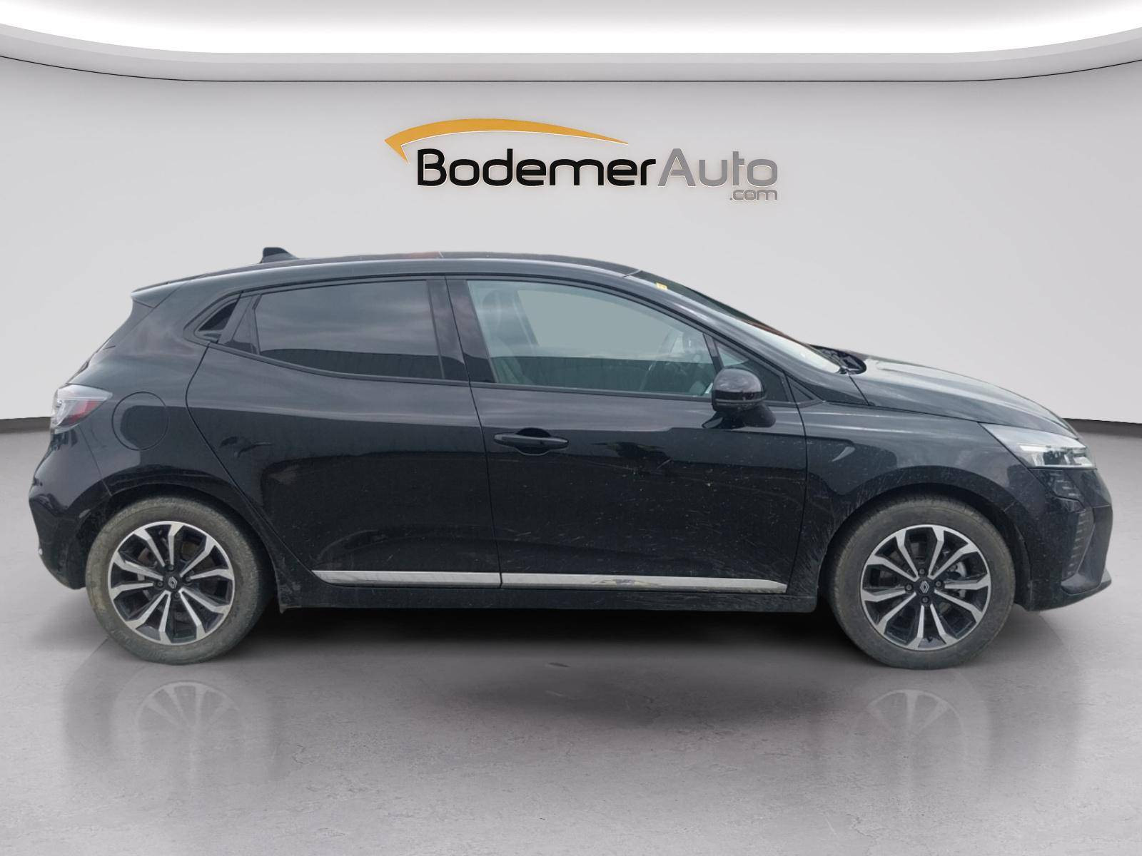 Vente en ligne Renault Clio 5 Clio E-Tech full hybrid 145 ch GSR2 au prix de 19 490 €