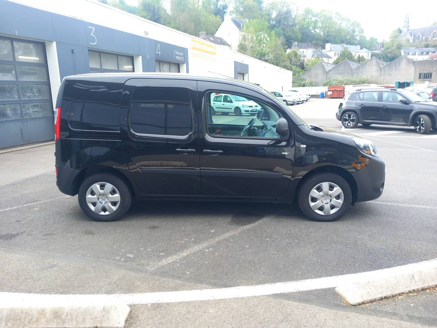 Vente en ligne Renault Kangoo Electrique KANGOO Z.E. ACHAT INTEGRAL au prix de 9 990 €