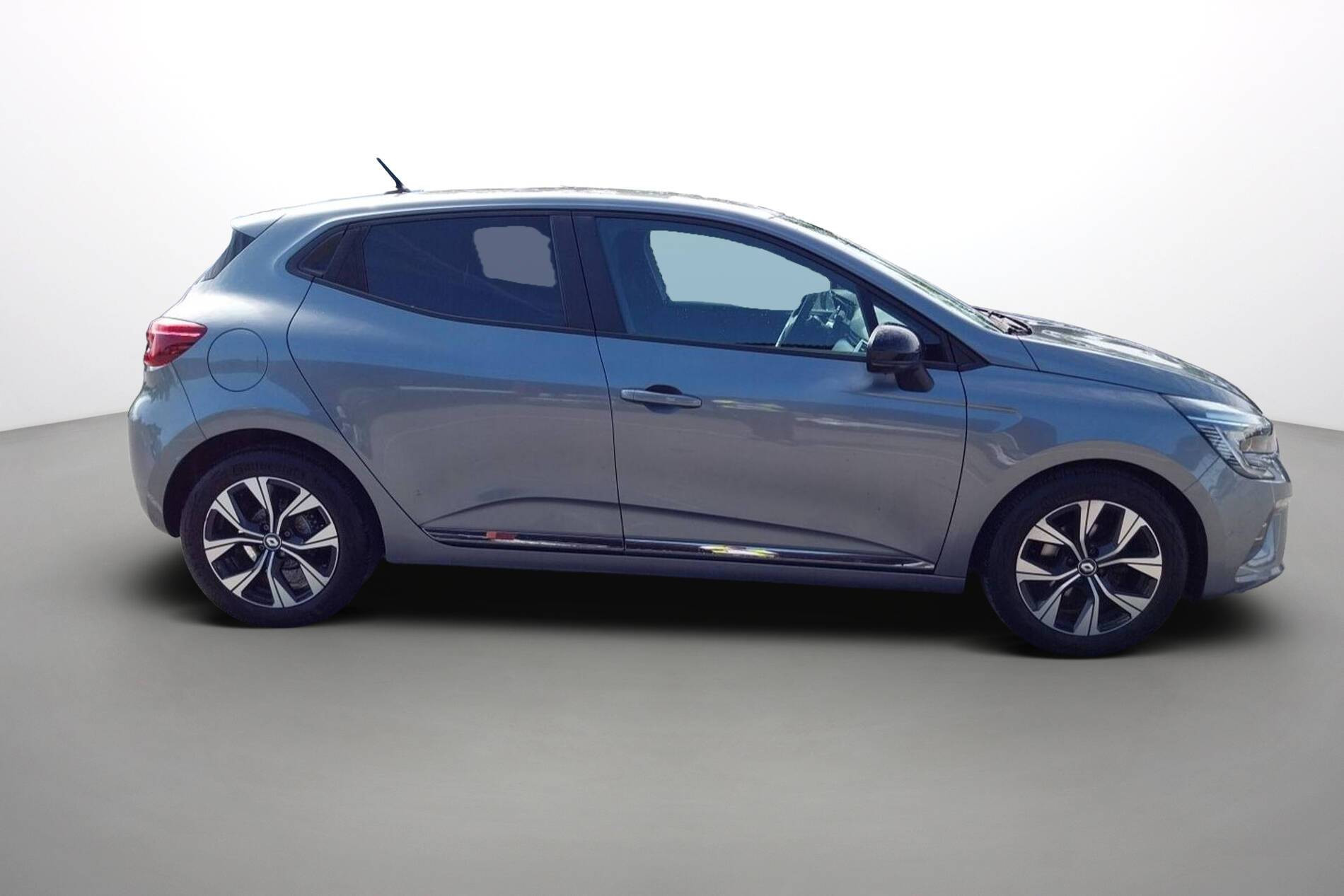 Vente en ligne Renault Clio 5 Clio TCe 90 au prix de 14 990 €