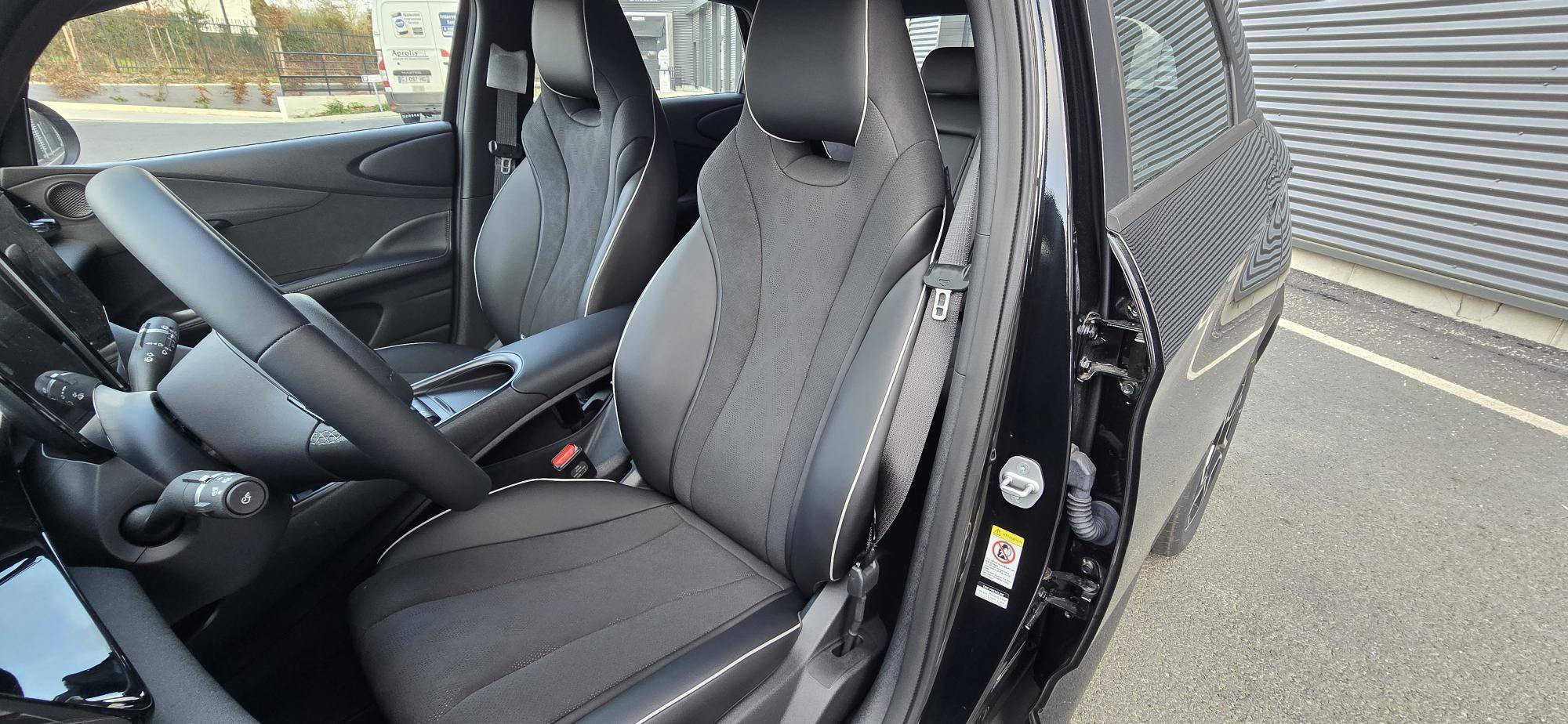 Vente en ligne Byd Dolphin  60,4 kWh 204 ch au prix de 27 890 €