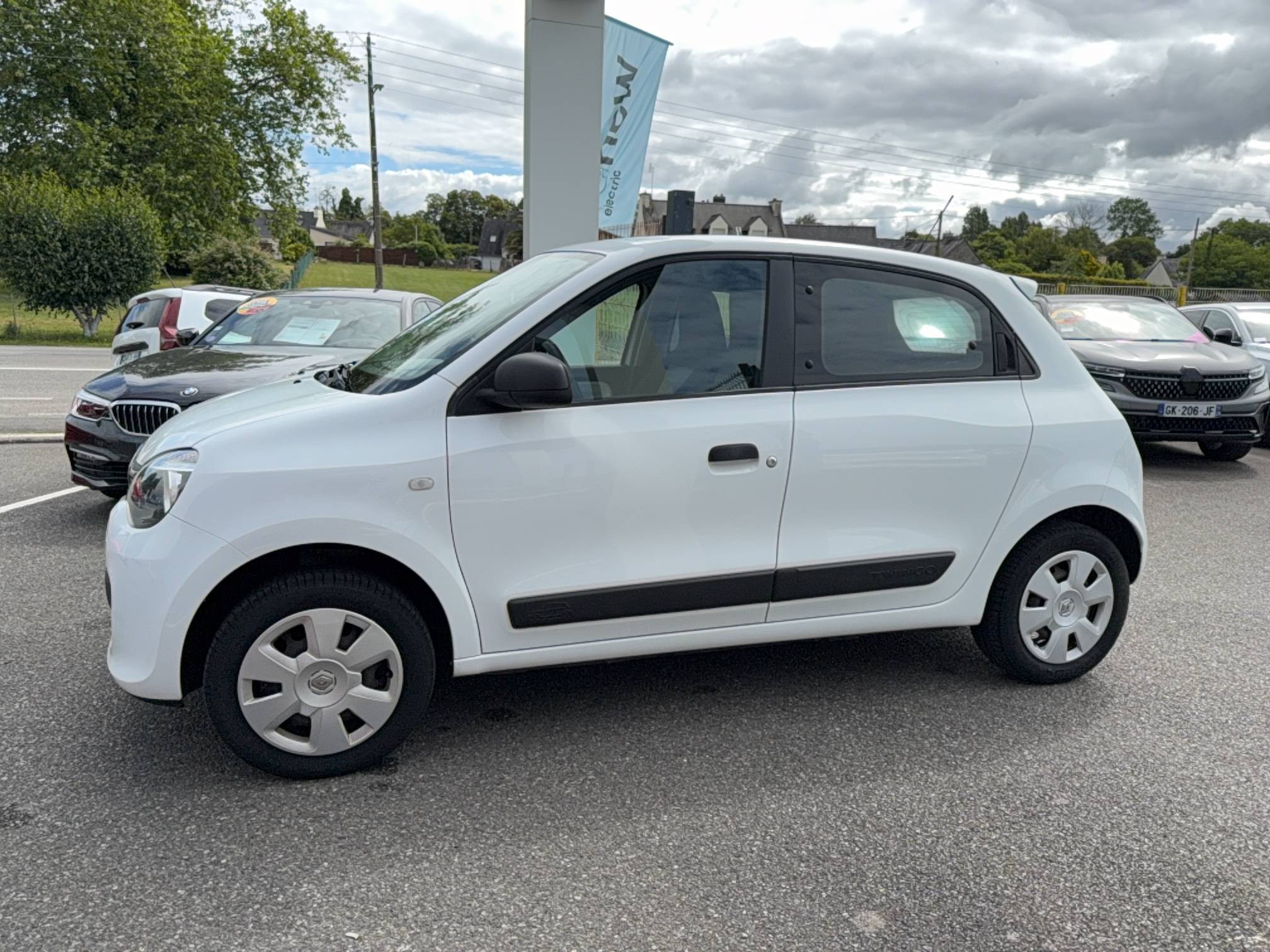 Vente en ligne Renault Twingo 3  1.0 SCe 70 BC au prix de 9 800 €
