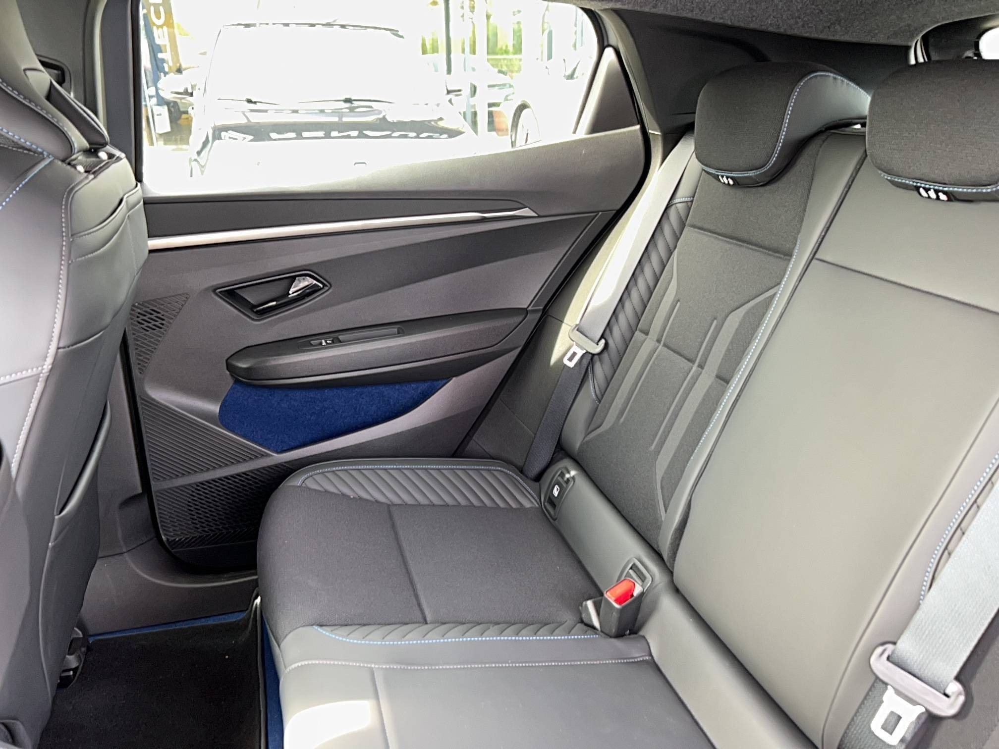 Vente en ligne Renault Megane E-Tech  220 ch autonomie confort au prix de 42 990 €