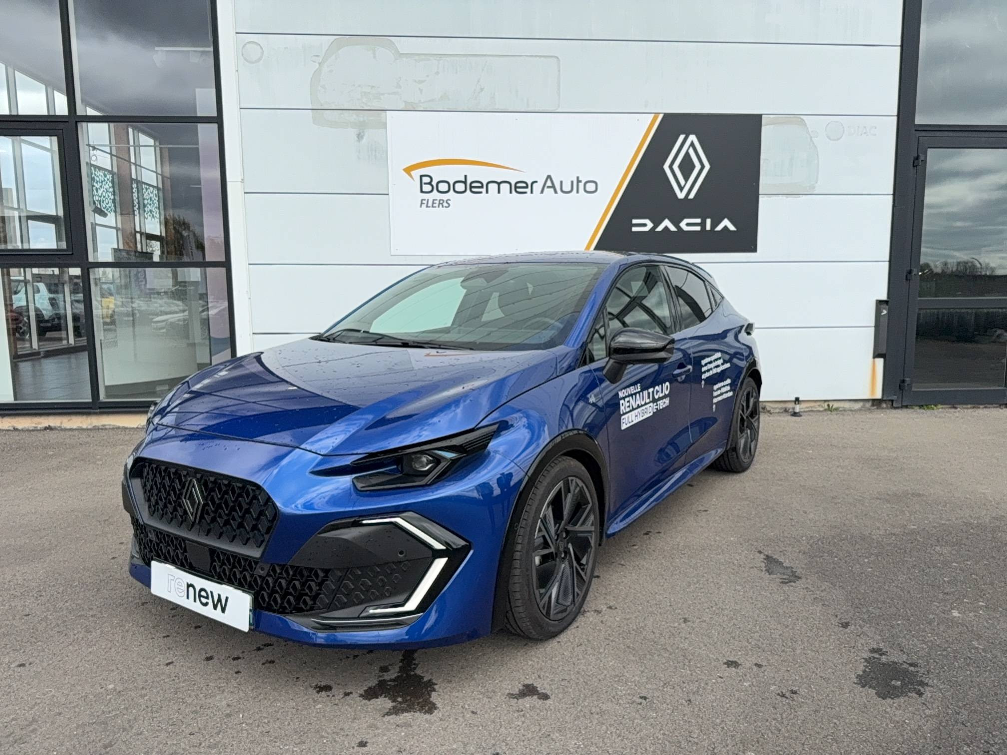 Vente en ligne Renault Clio 6 Clio E-Tech full hybrid 160 ch au prix de 28 980 €
