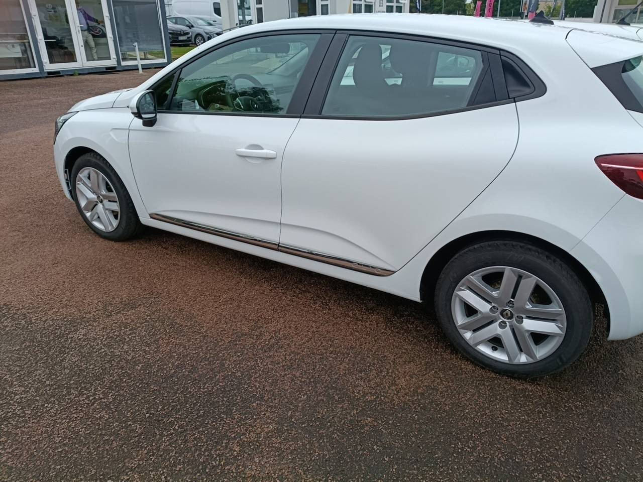 Vente en ligne Renault Clio 5 Clio SCe 75 au prix de 10 990 €