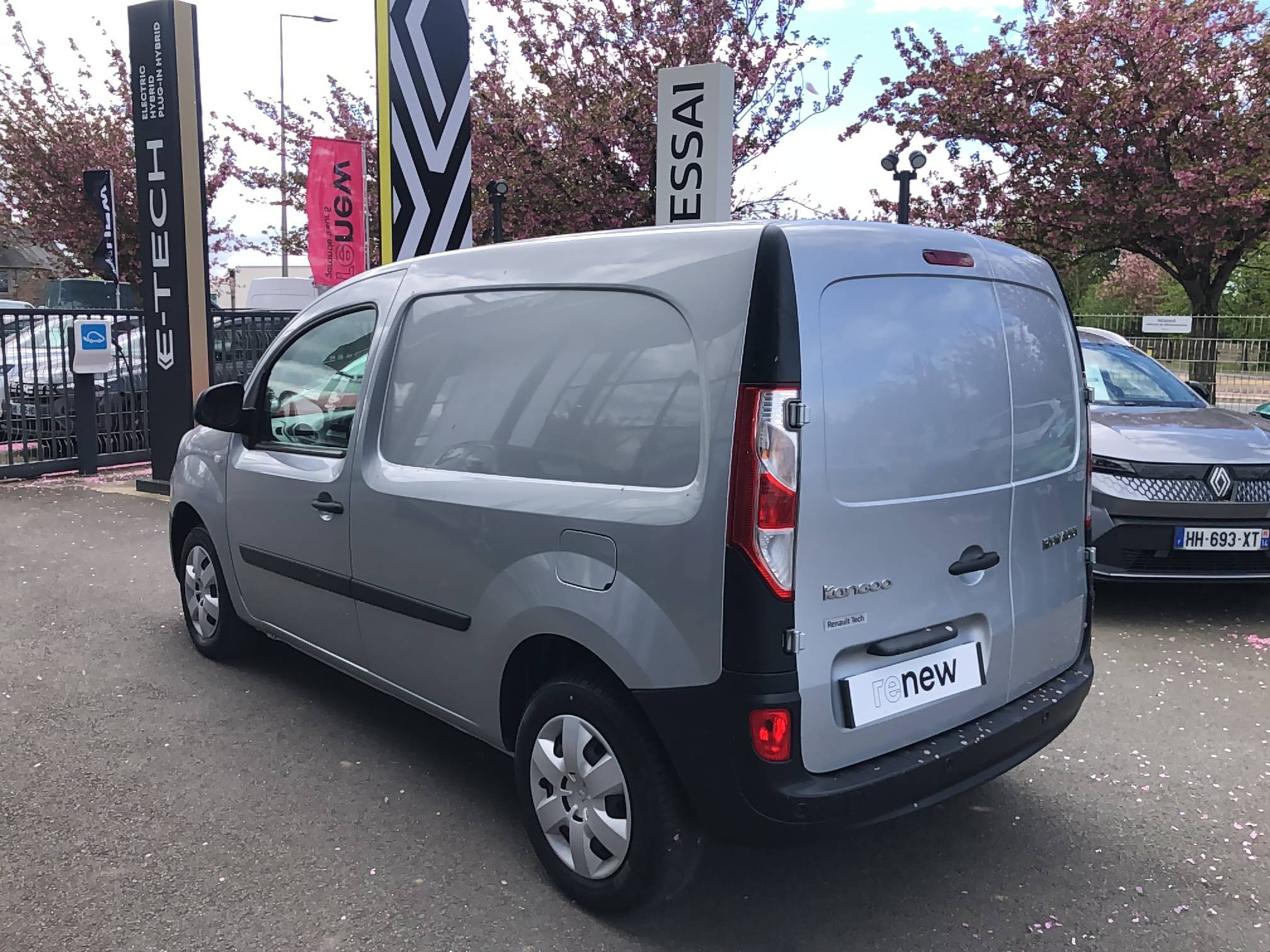 Vente en ligne Renault Kangoo Express  BLUE DCI 95 au prix de 12 990 €