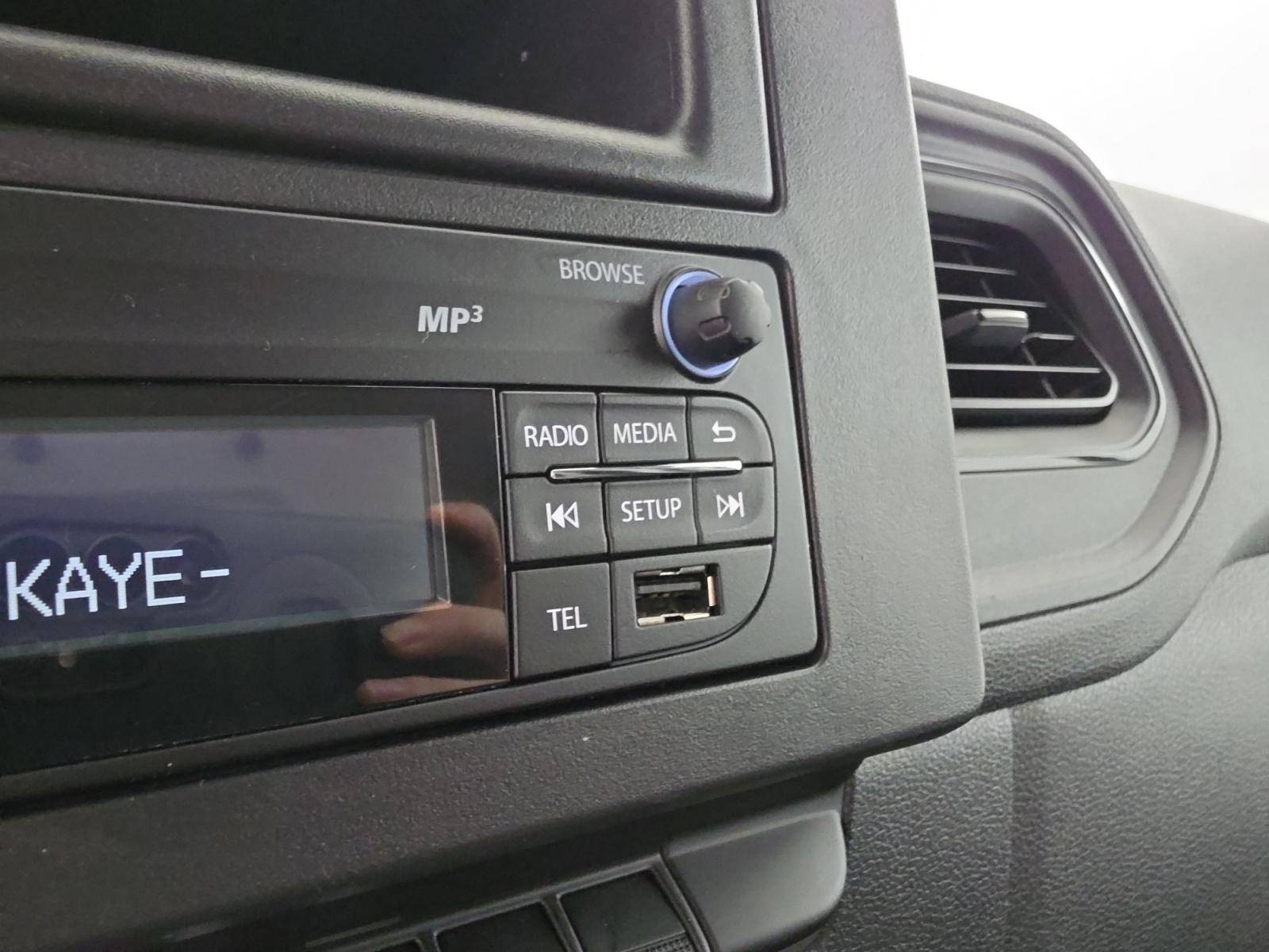 Vente en ligne Renault Master Fourgon MASTER FGN TRAC F3500 L2H2 BLUE DCI 135 au prix de 24 000 €