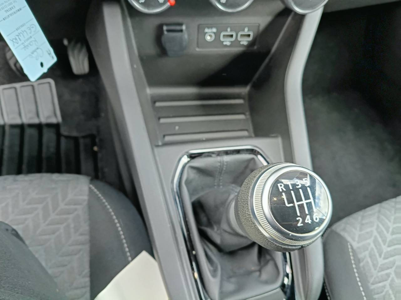 Vente en ligne Renault Clio 5 Clio TCe 90 - 21N au prix de 13 990 €